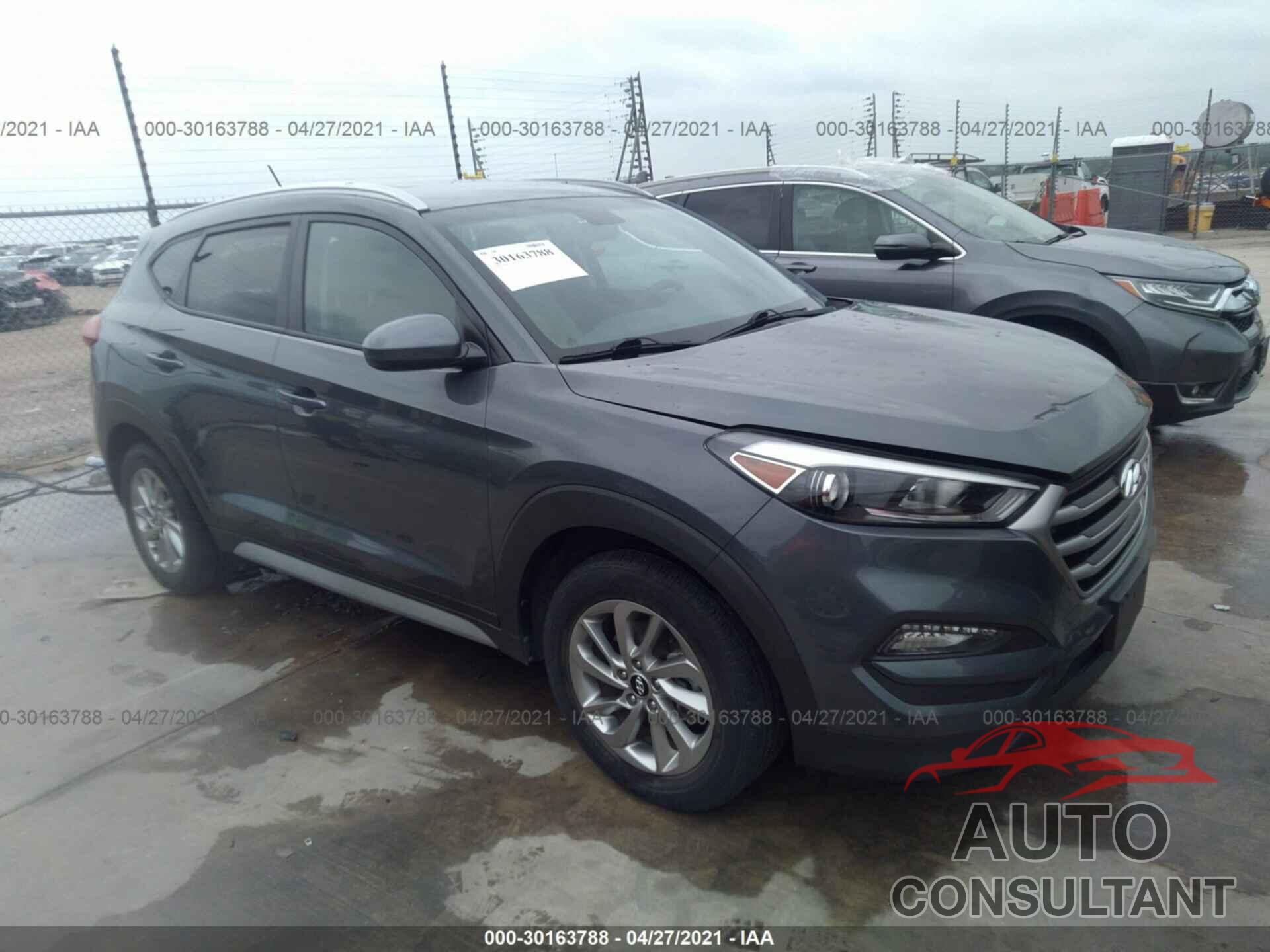 HYUNDAI TUCSON 2017 - KM8J33A48HU483414