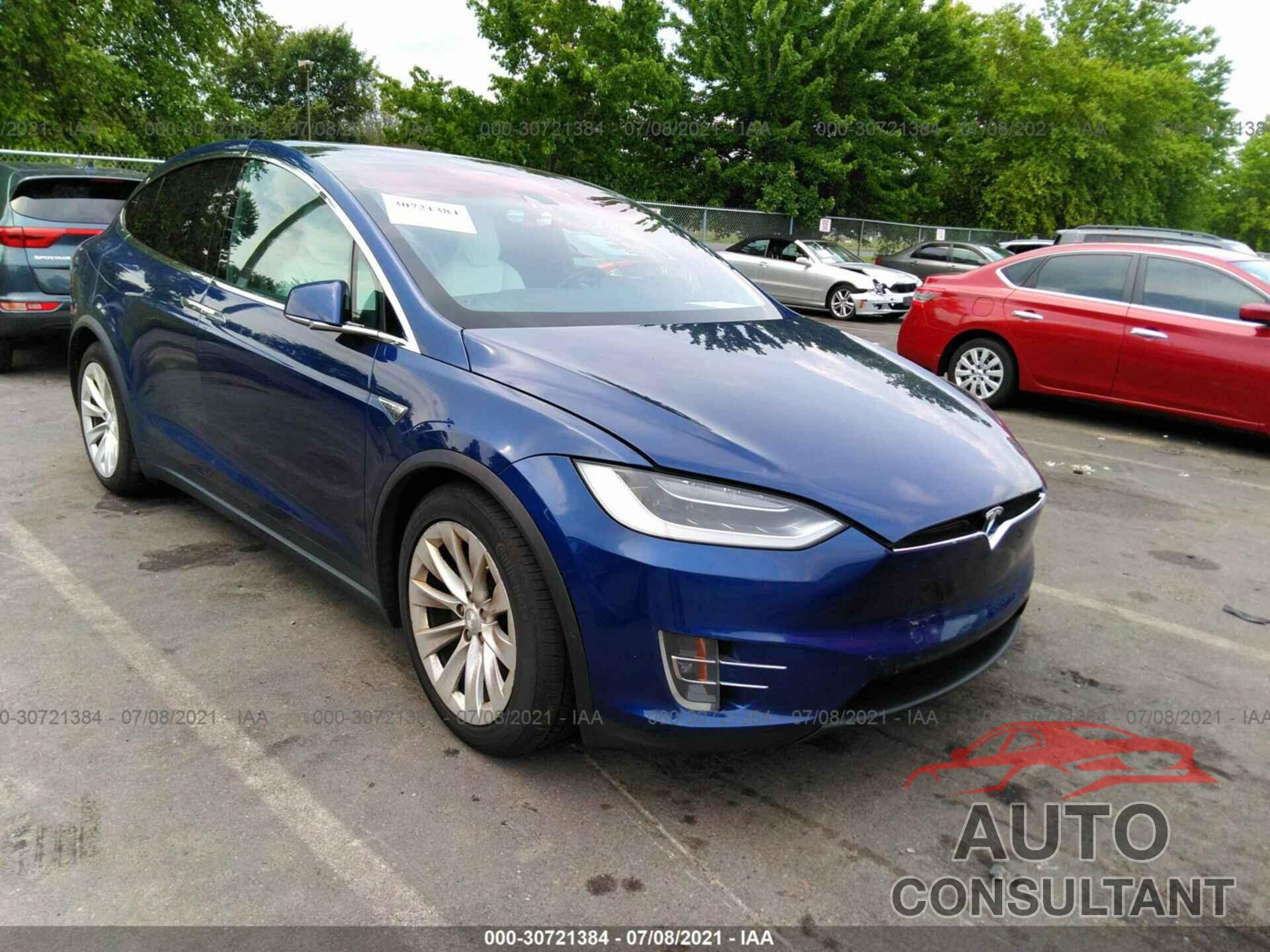 TESLA MODEL X 2016 - 5YJXCAE28GF013435