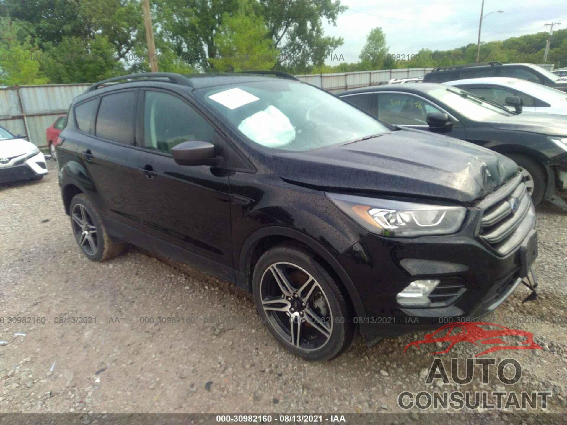 FORD ESCAPE 2019 - 1FMCU9HD5KUB53977