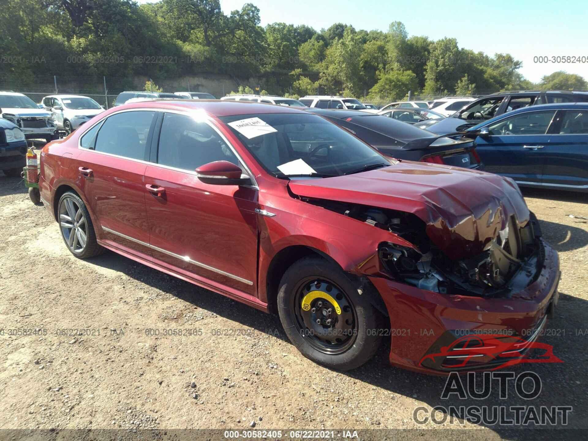 VOLKSWAGEN PASSAT 2017 - 1VWDT7A32HC044549