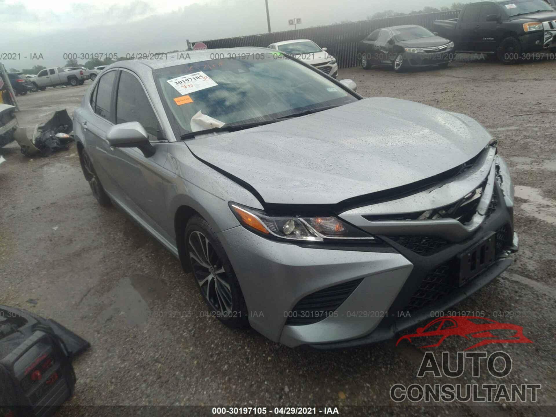 TOYOTA CAMRY 2020 - 4T1G11AK6LU506250