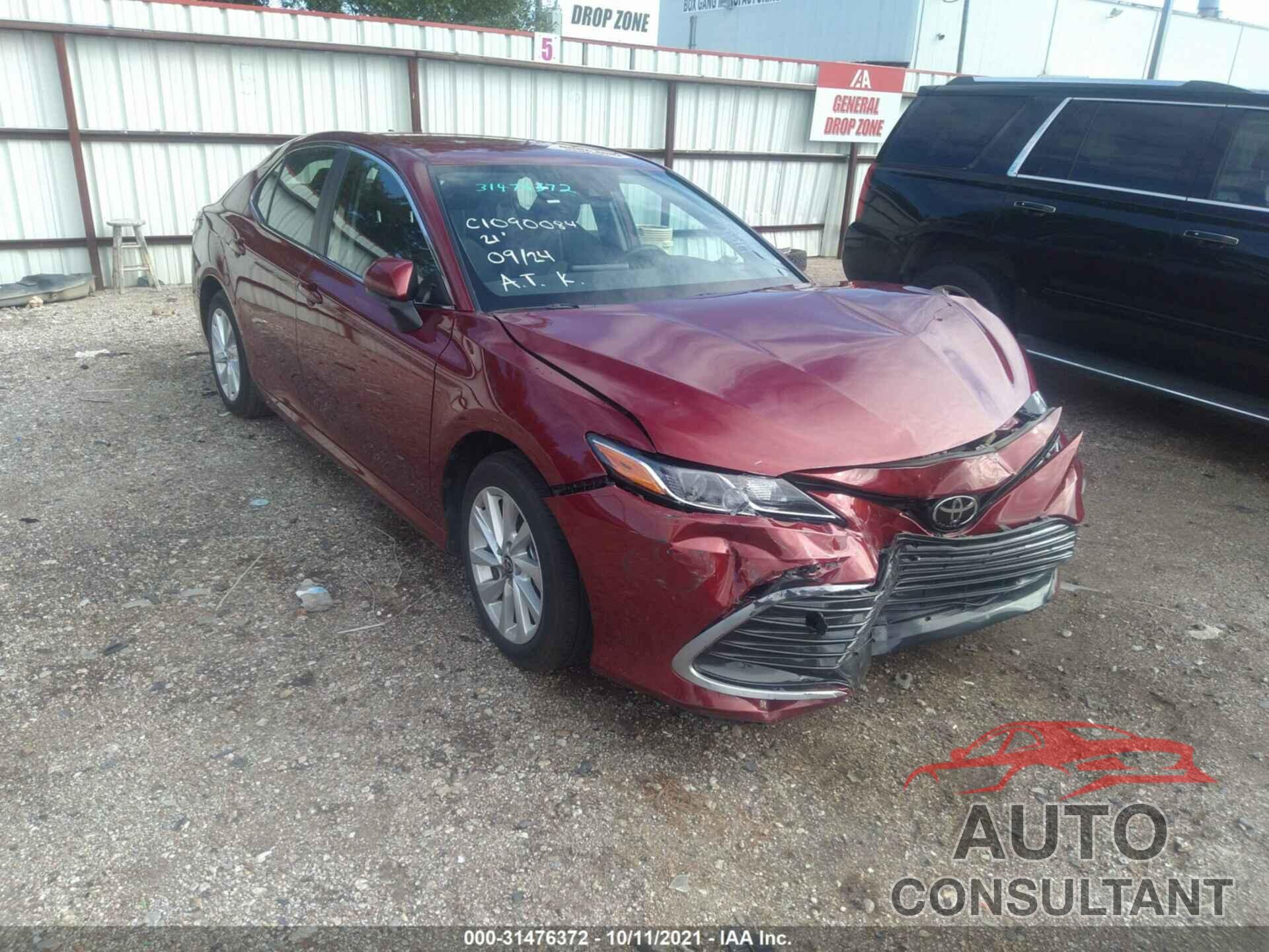 TOYOTA CAMRY 2021 - 4T1C11AK0MU467753
