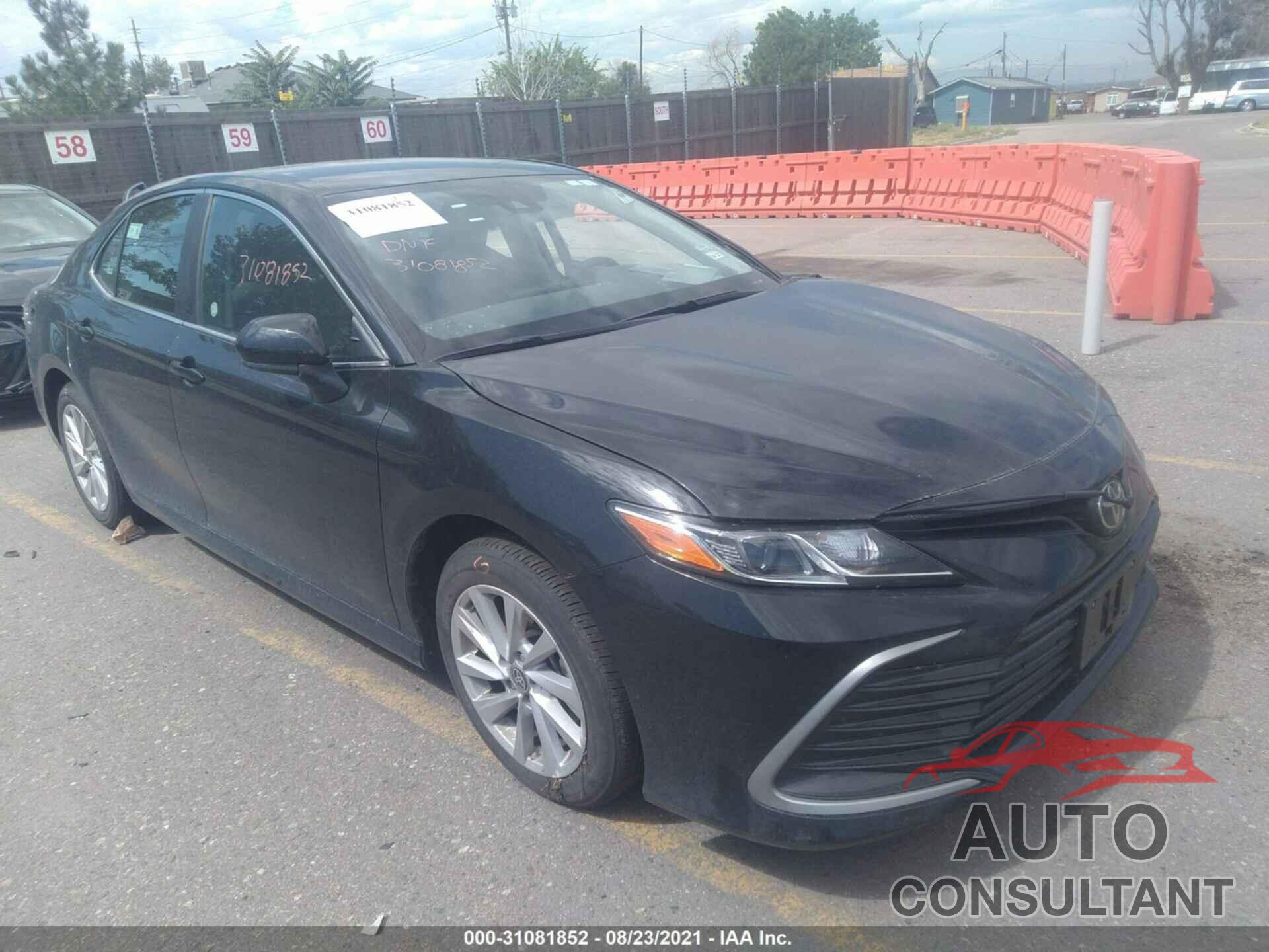 TOYOTA CAMRY 2021 - 4T1C11AK9MU463541