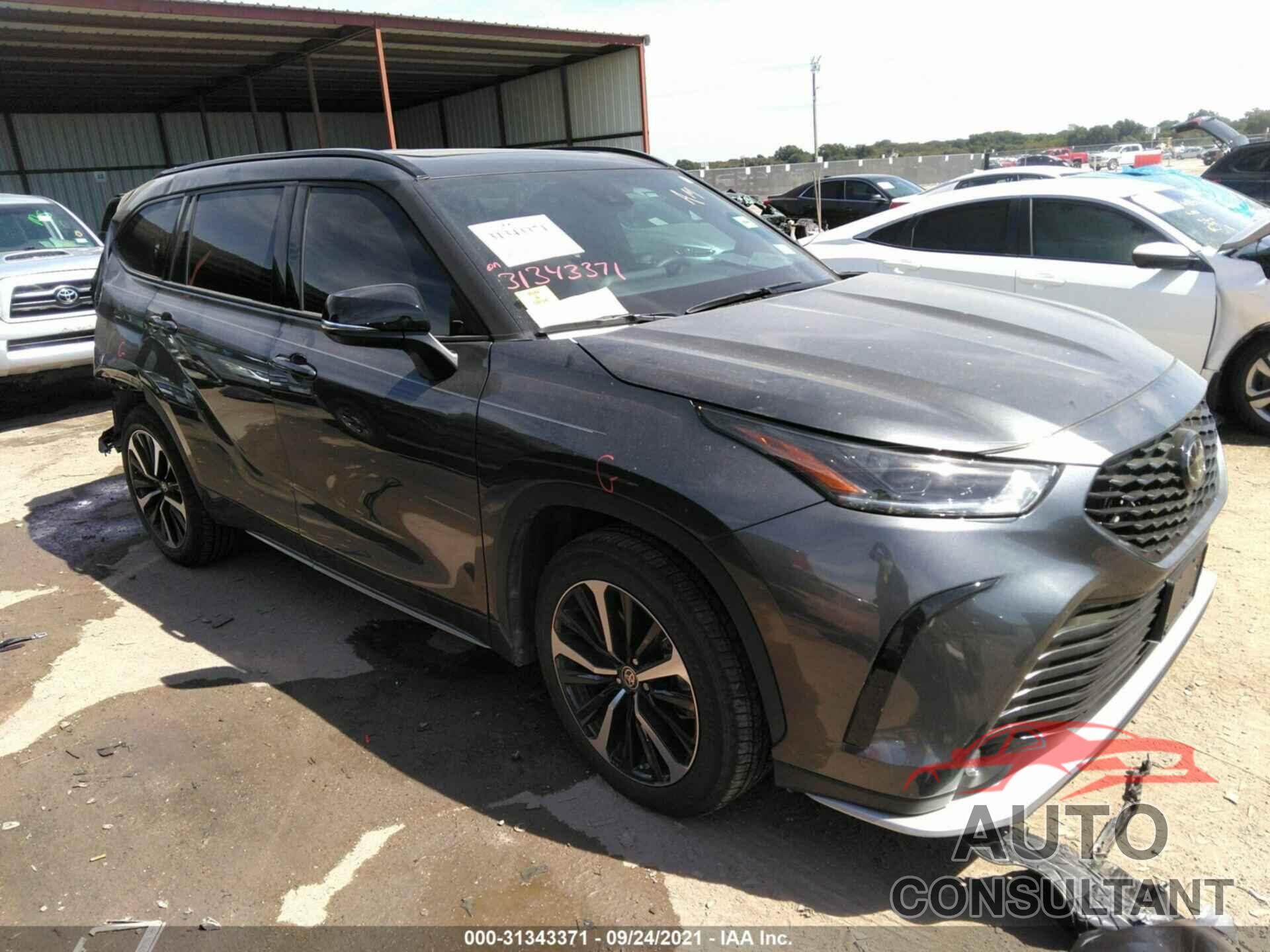 TOYOTA HIGHLANDER 2021 - 5TDLZRAH2MS037274