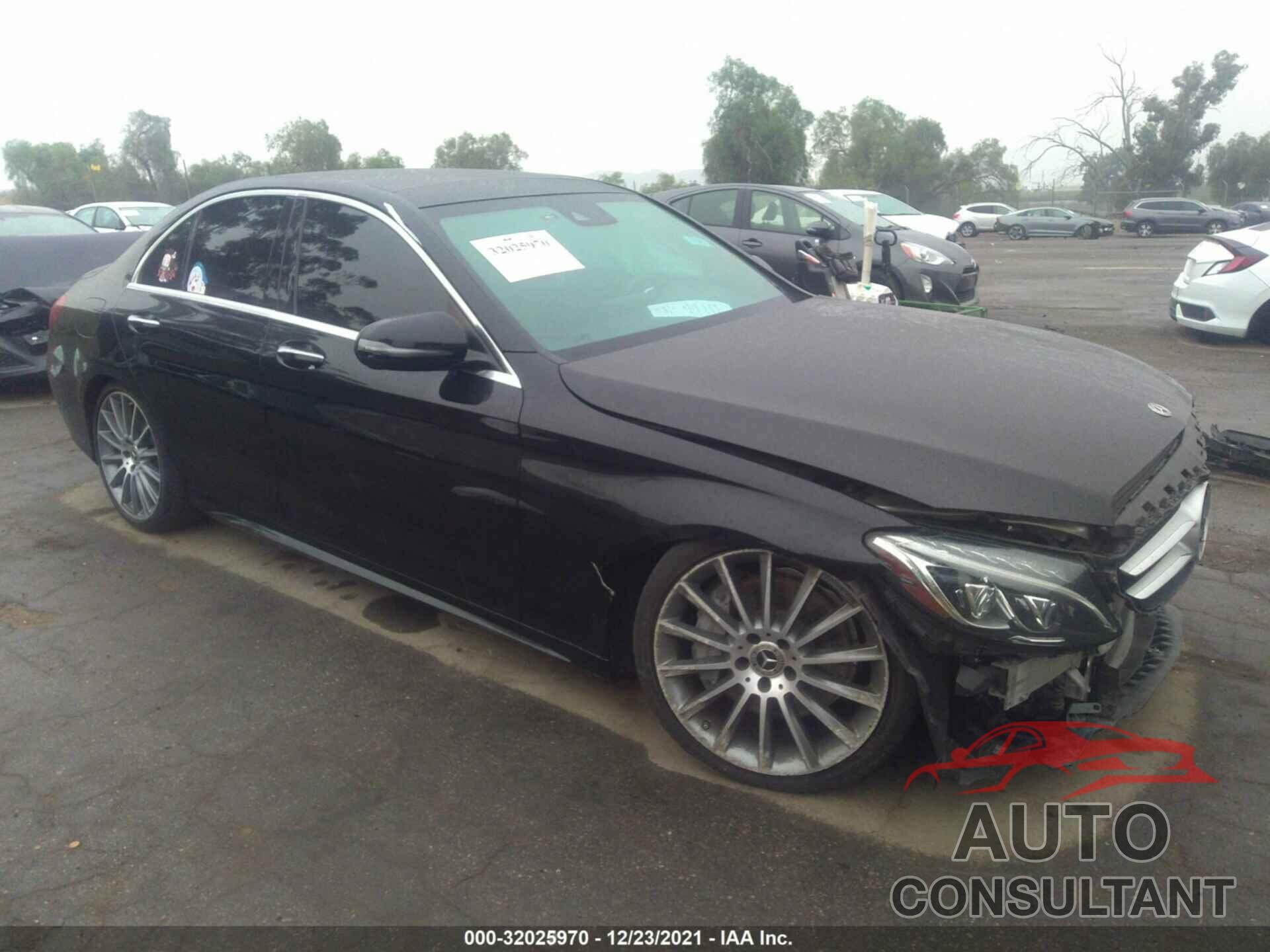 MERCEDES-BENZ C-CLASS 2018 - 55SWF4JB0JU236021