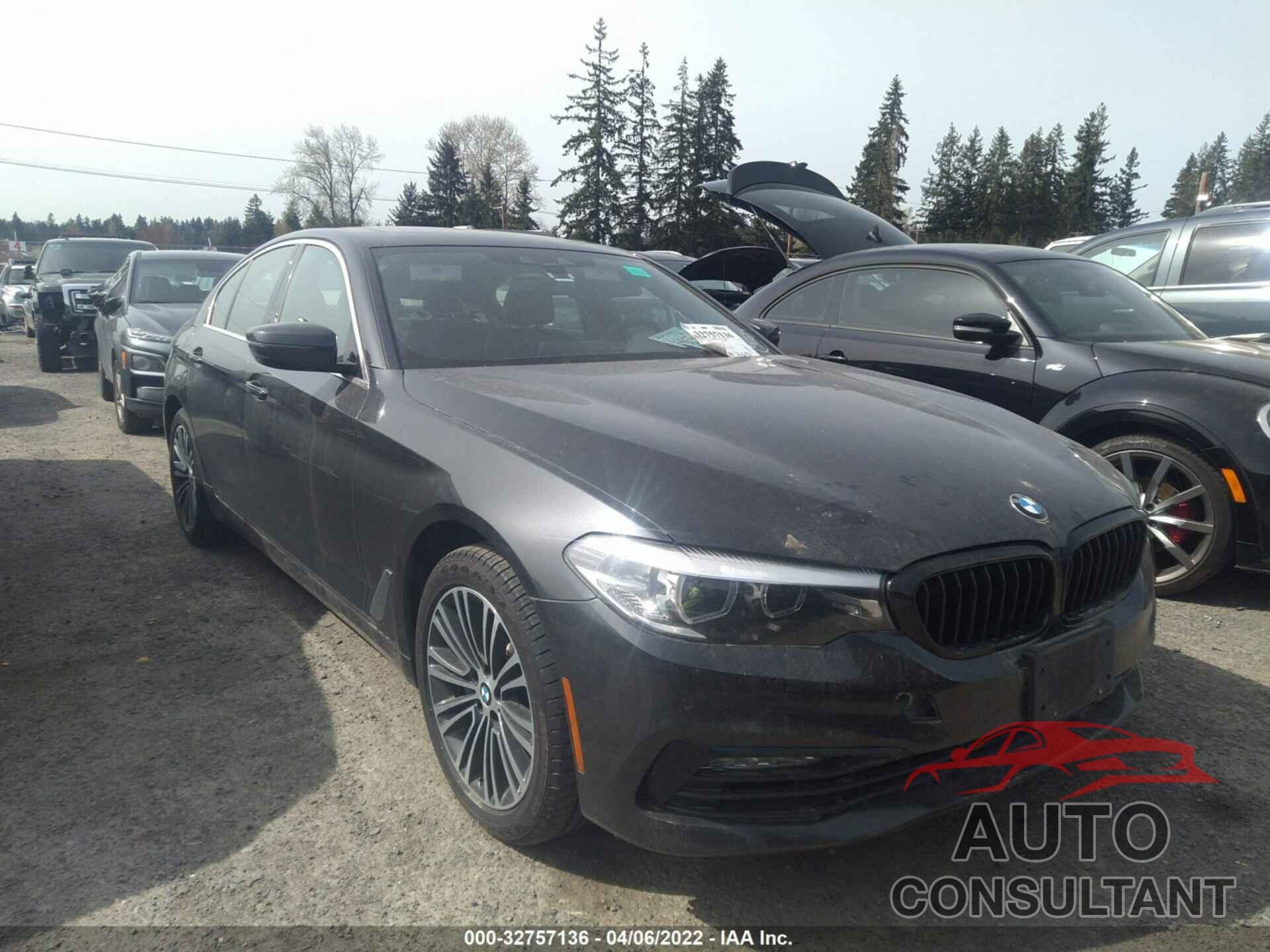 BMW 5 SERIES 2018 - WBAJA7C54JG909088