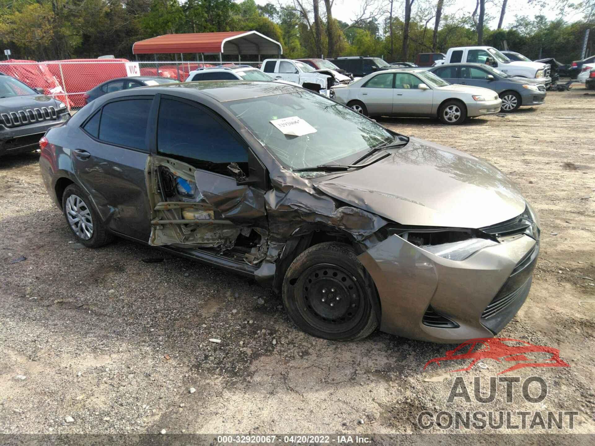 TOYOTA COROLLA 2017 - 5YFBURHE5HP709283