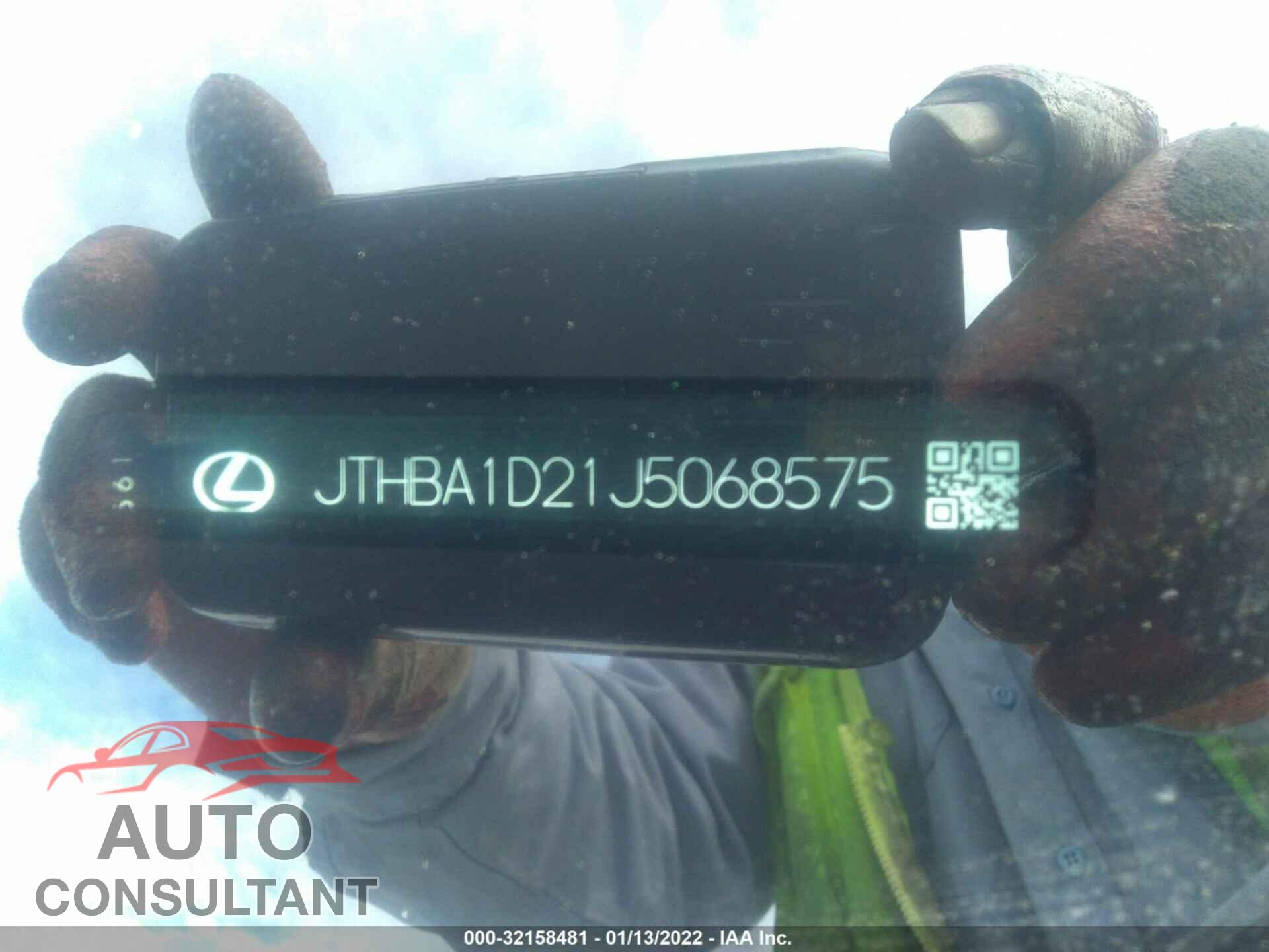 LEXUS IS 2018 - JTHBA1D21J5068575