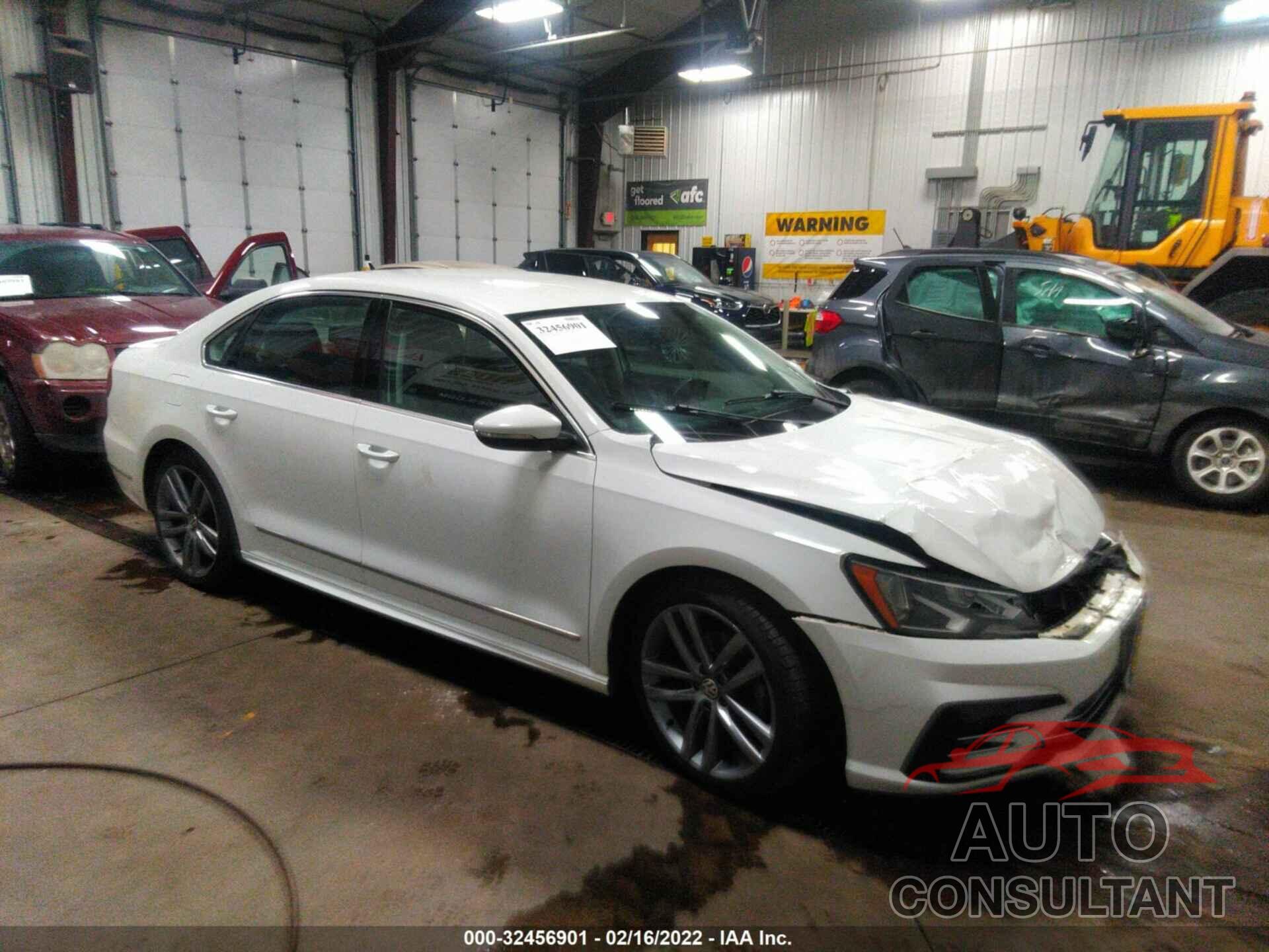 VOLKSWAGEN PASSAT 2016 - 1VWAS7A32GC066510