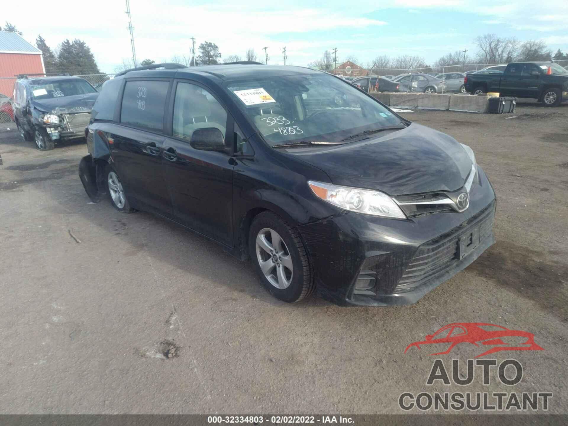 TOYOTA SIENNA 2018 - 5TDKZ3DC8JS930957