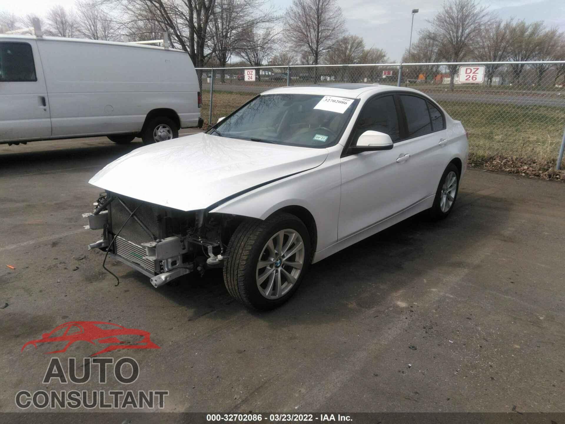 BMW 3 SERIES 2016 - WBA8E5G52GNU21585