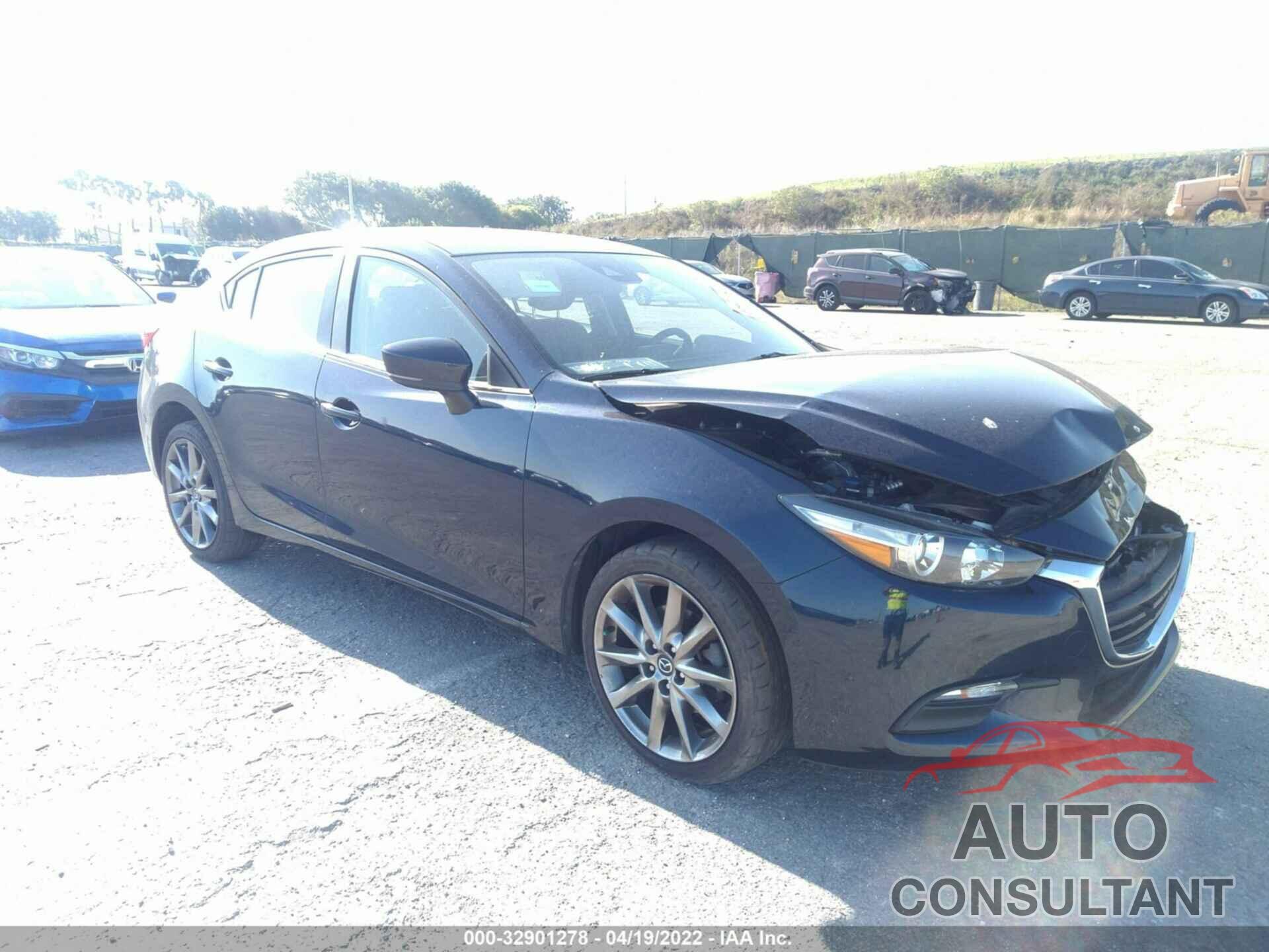 MAZDA MAZDA3 4-DOOR 2018 - 3MZBN1V31JM173640