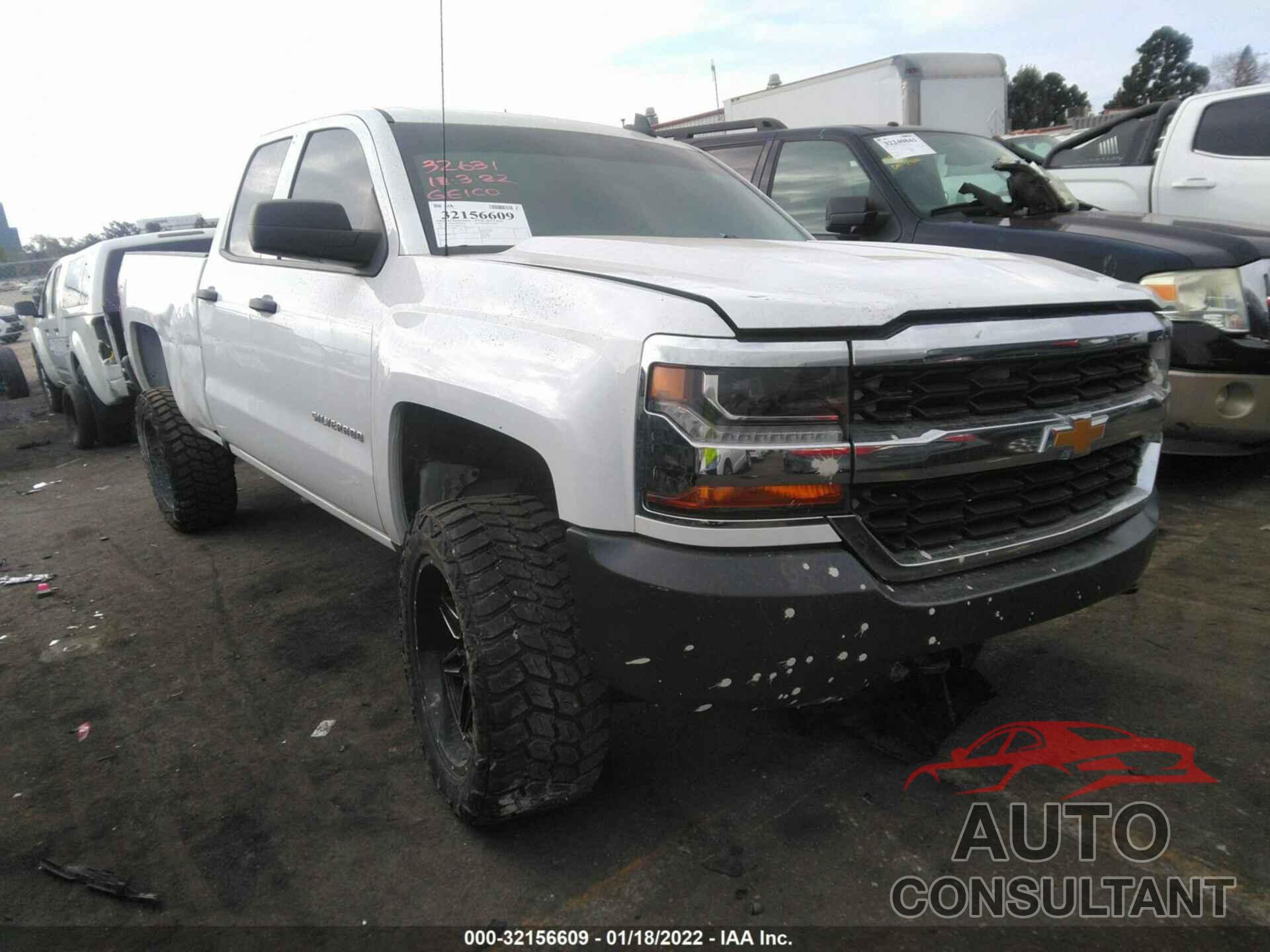 CHEVROLET SILVERADO 1500 2017 - 1GCVKNEC5HZ195746