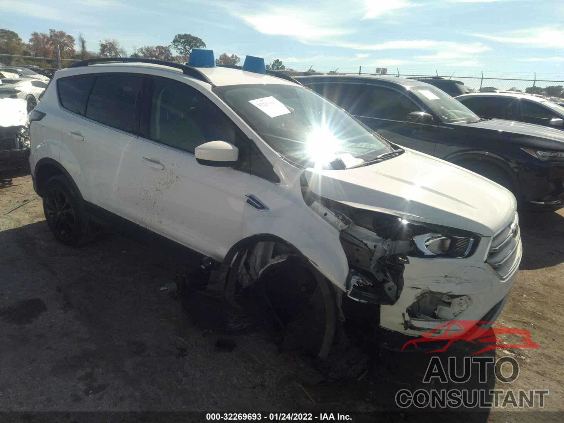 FORD ESCAPE 2018 - 1FMCU9G96JUB62733