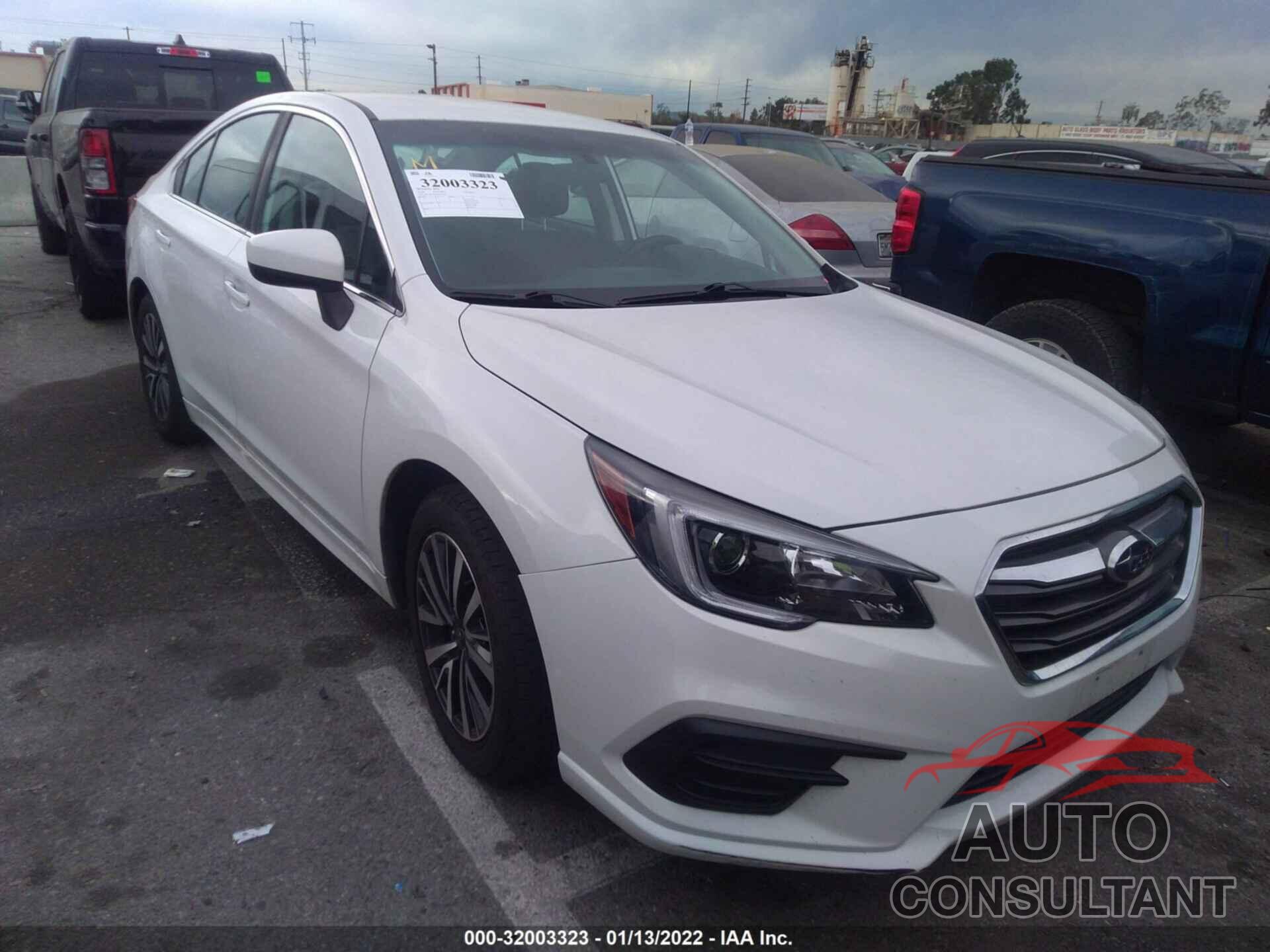 SUBARU LEGACY 2018 - 4S3BNAC68J3019458