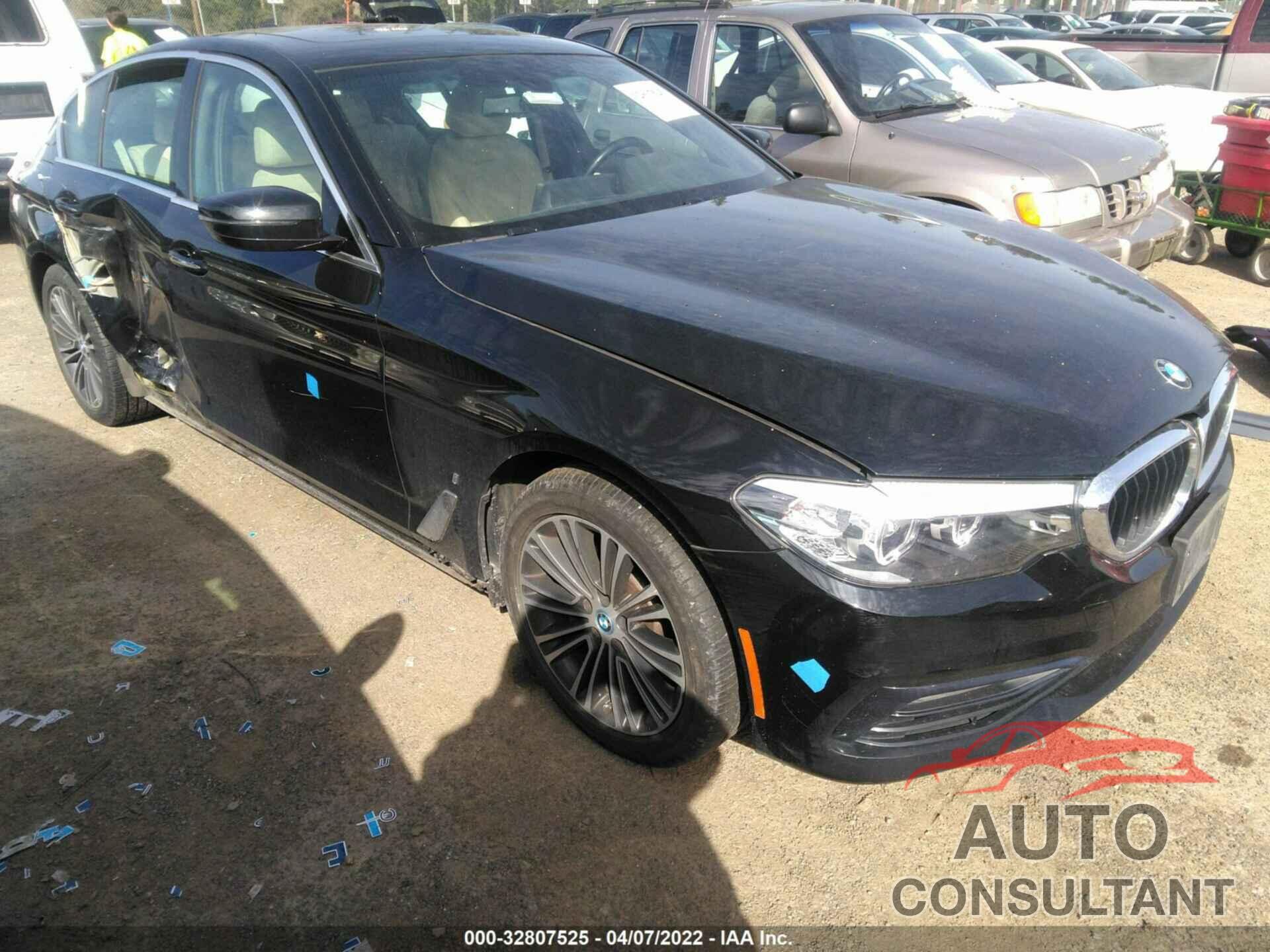 BMW 5 SERIES 2018 - WBAJB1C56JB084419