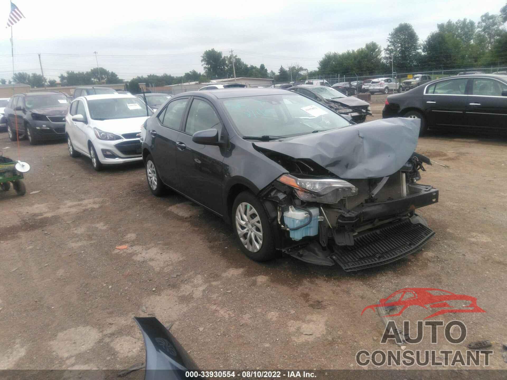 TOYOTA COROLLA 2018 - 5YFBURHE4JP852229