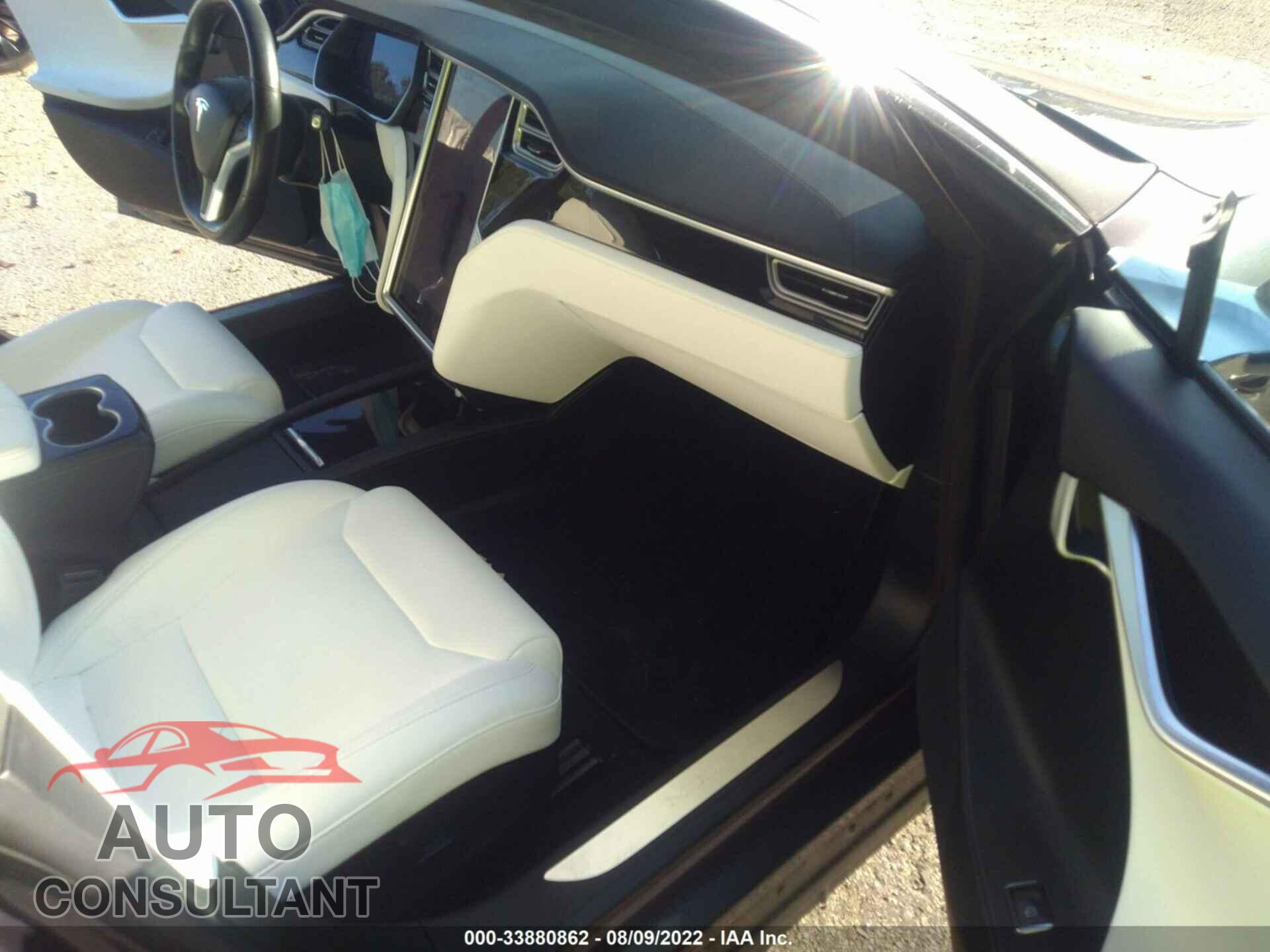 TESLA MODEL S 2017 - 5YJSA1E17HF227647