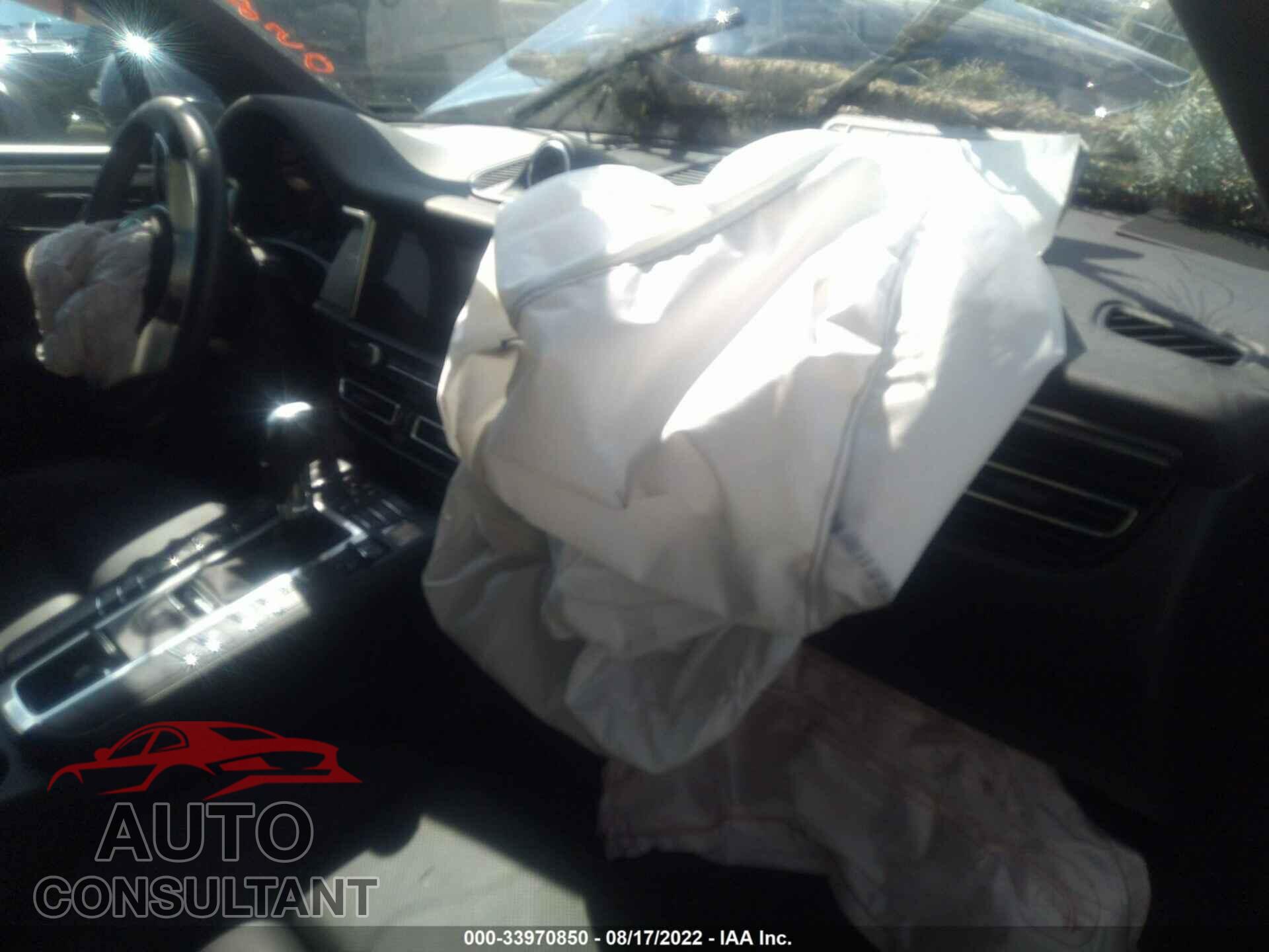 PORSCHE MACAN 2021 - WP1AA2A59MLB04383