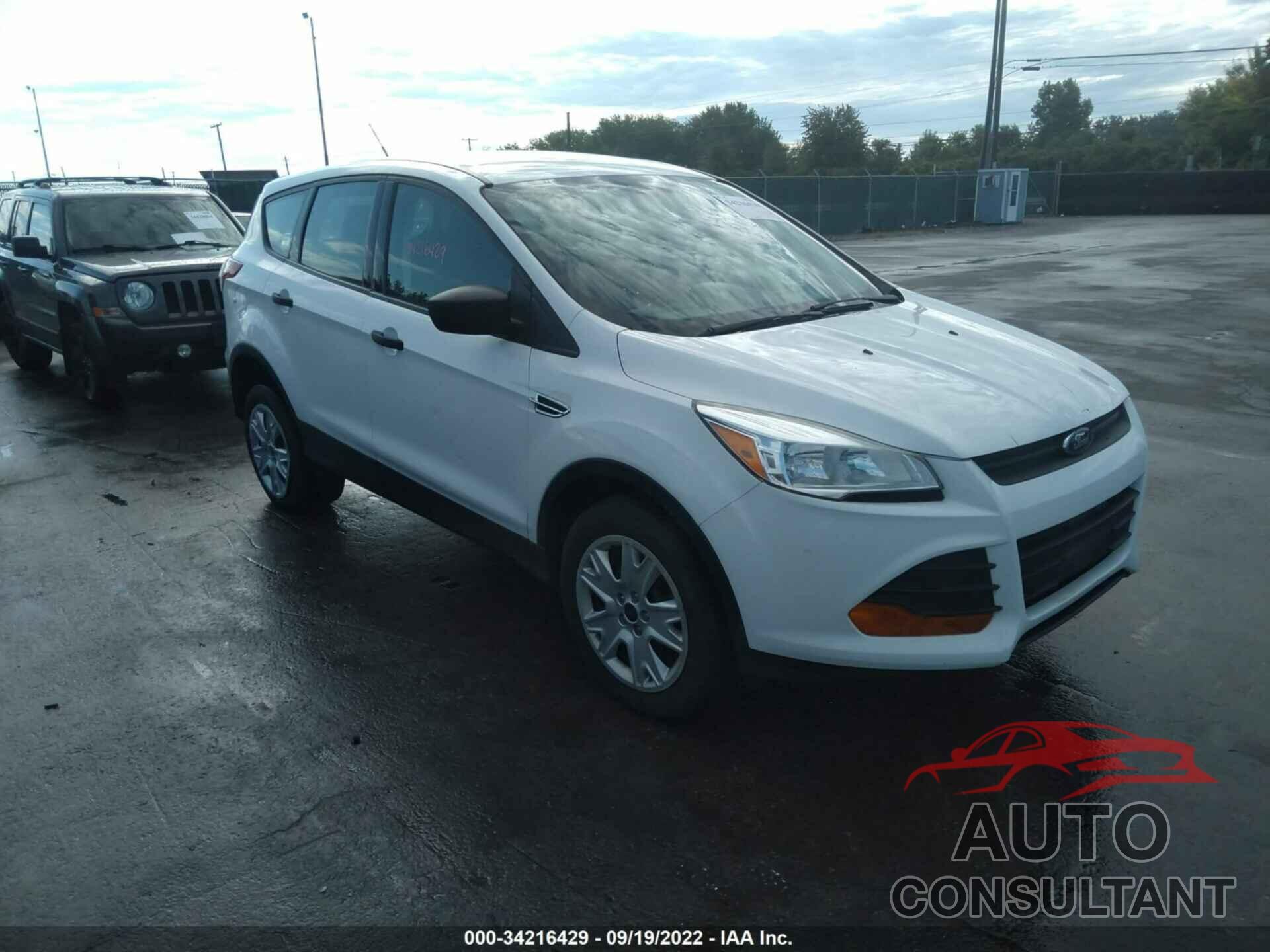 FORD ESCAPE 2016 - 1FMCU0F71GUC86753