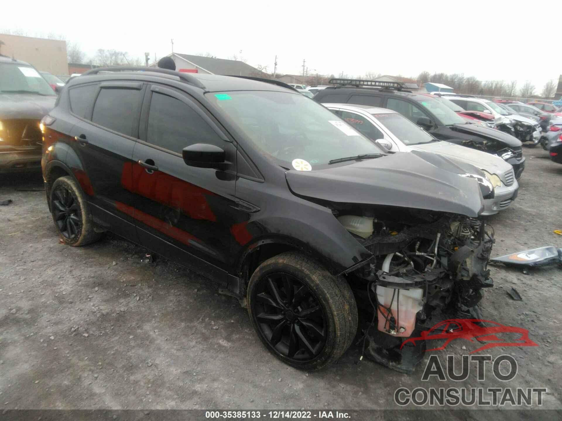 FORD ESCAPE 2017 - 1FMCU9GD1HUC62494