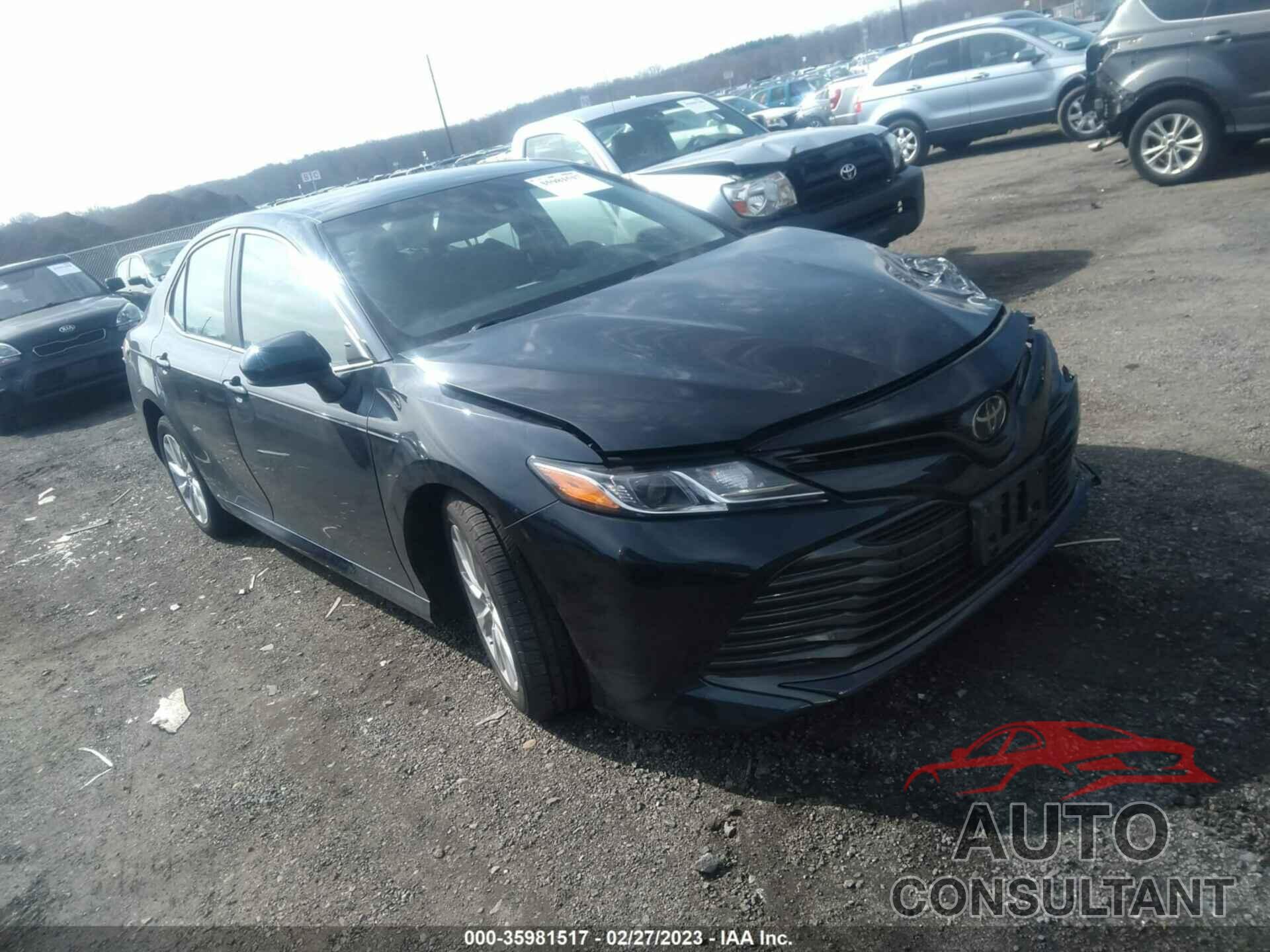 TOYOTA CAMRY 2018 - 4T1B11HK4JU642065