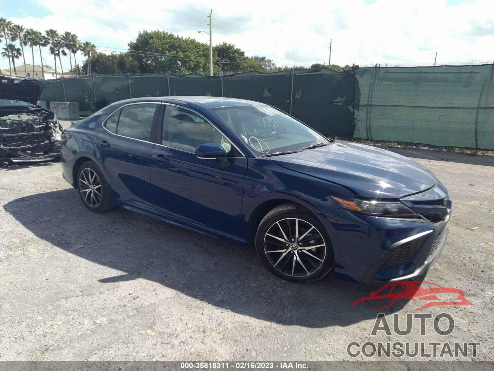 TOYOTA CAMRY 2023 - 4T1G11AK9PU114921