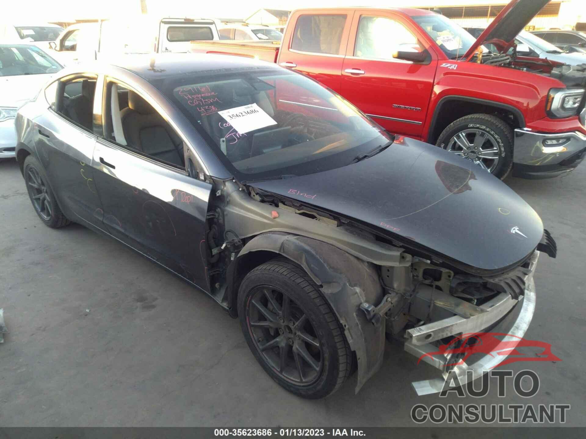 TESLA MODEL 3 2018 - 5YJ3E1EAXJF005117