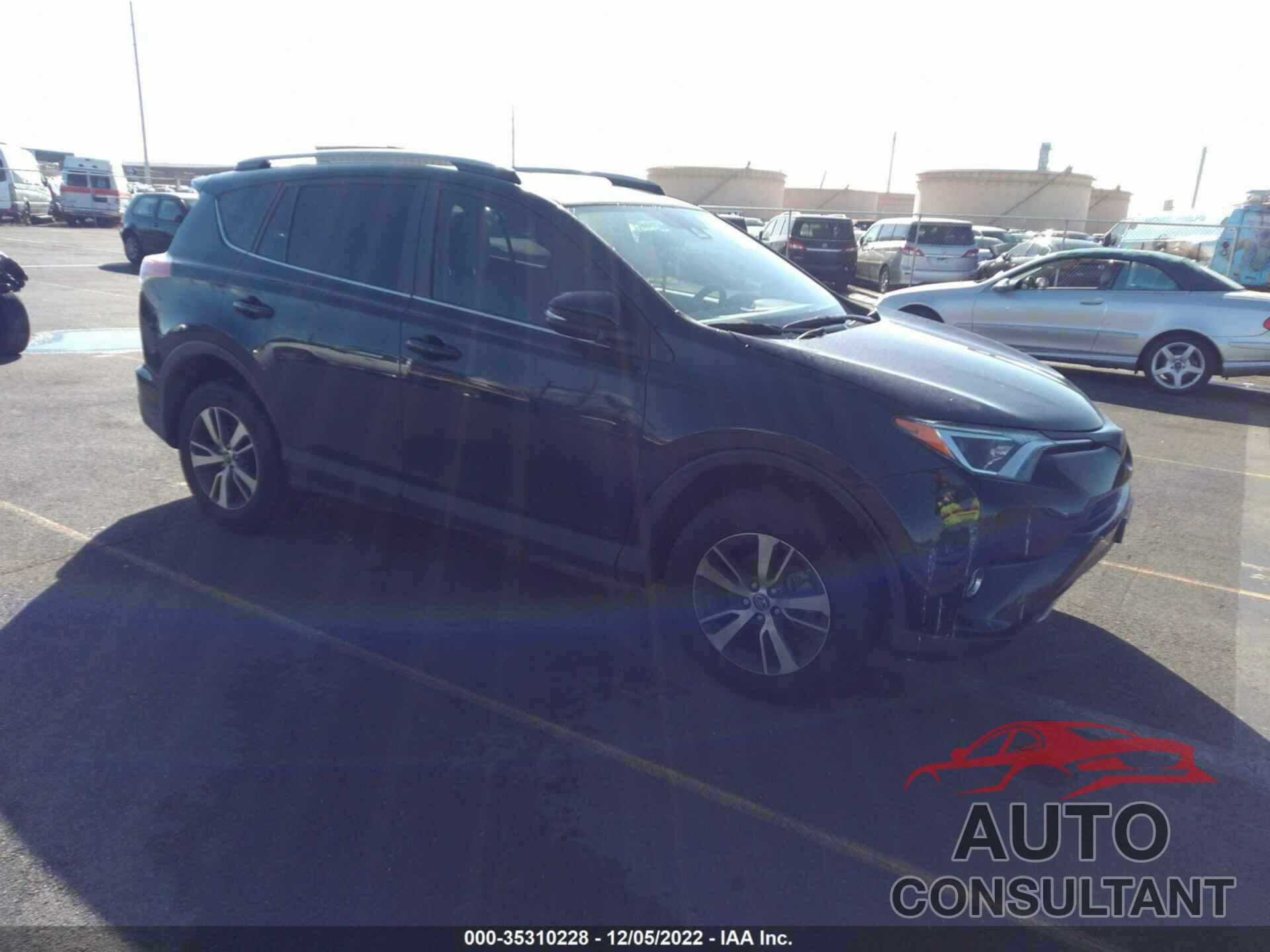TOYOTA RAV4 2018 - JTMWFREV2JJ741280