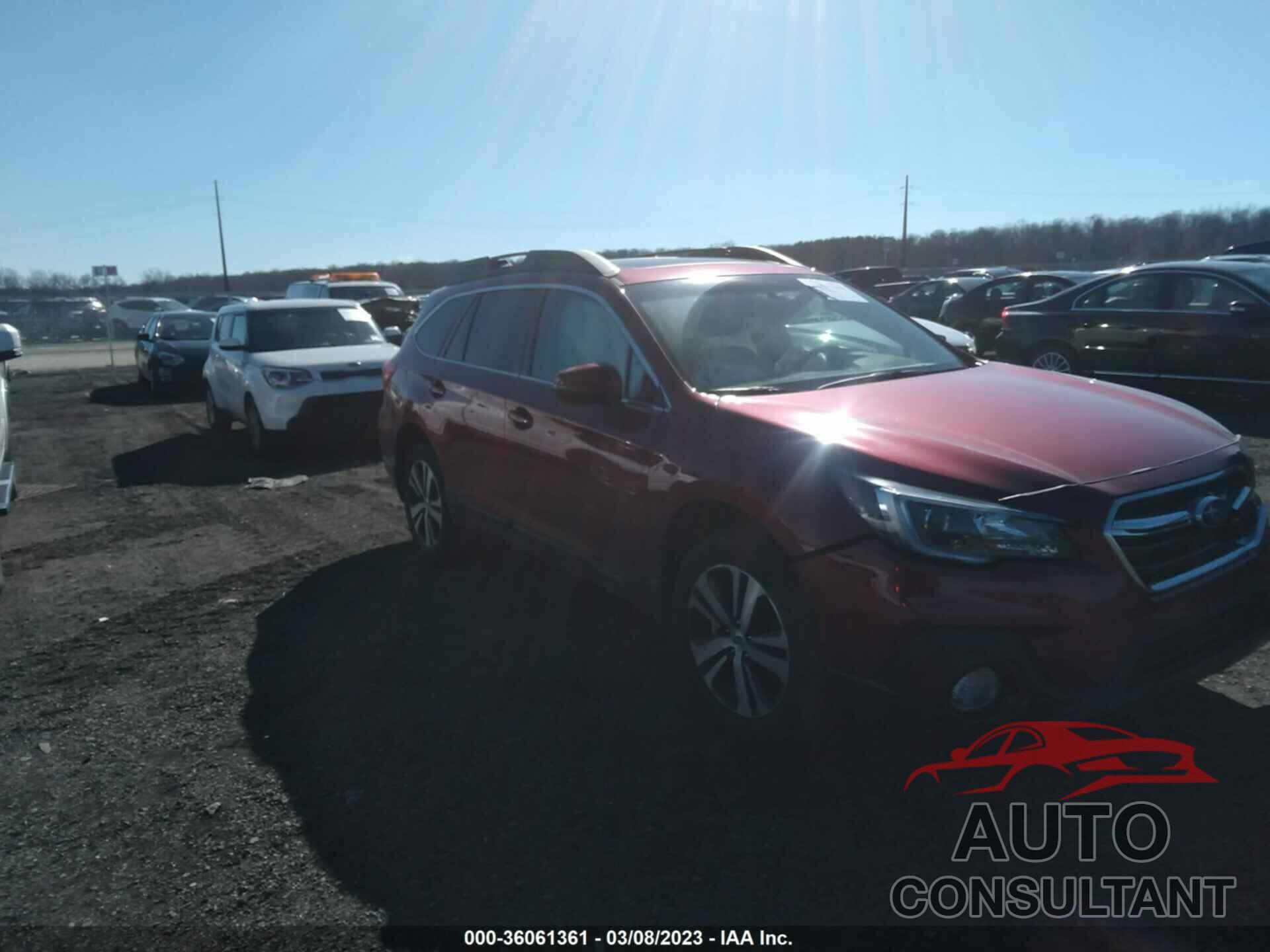 SUBARU OUTBACK 2018 - 4S4BSAKC7J3358725