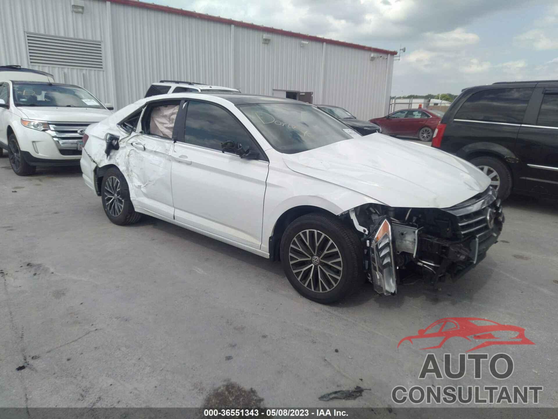VOLKSWAGEN JETTA 2019 - 3VWCB7BU2KM177341