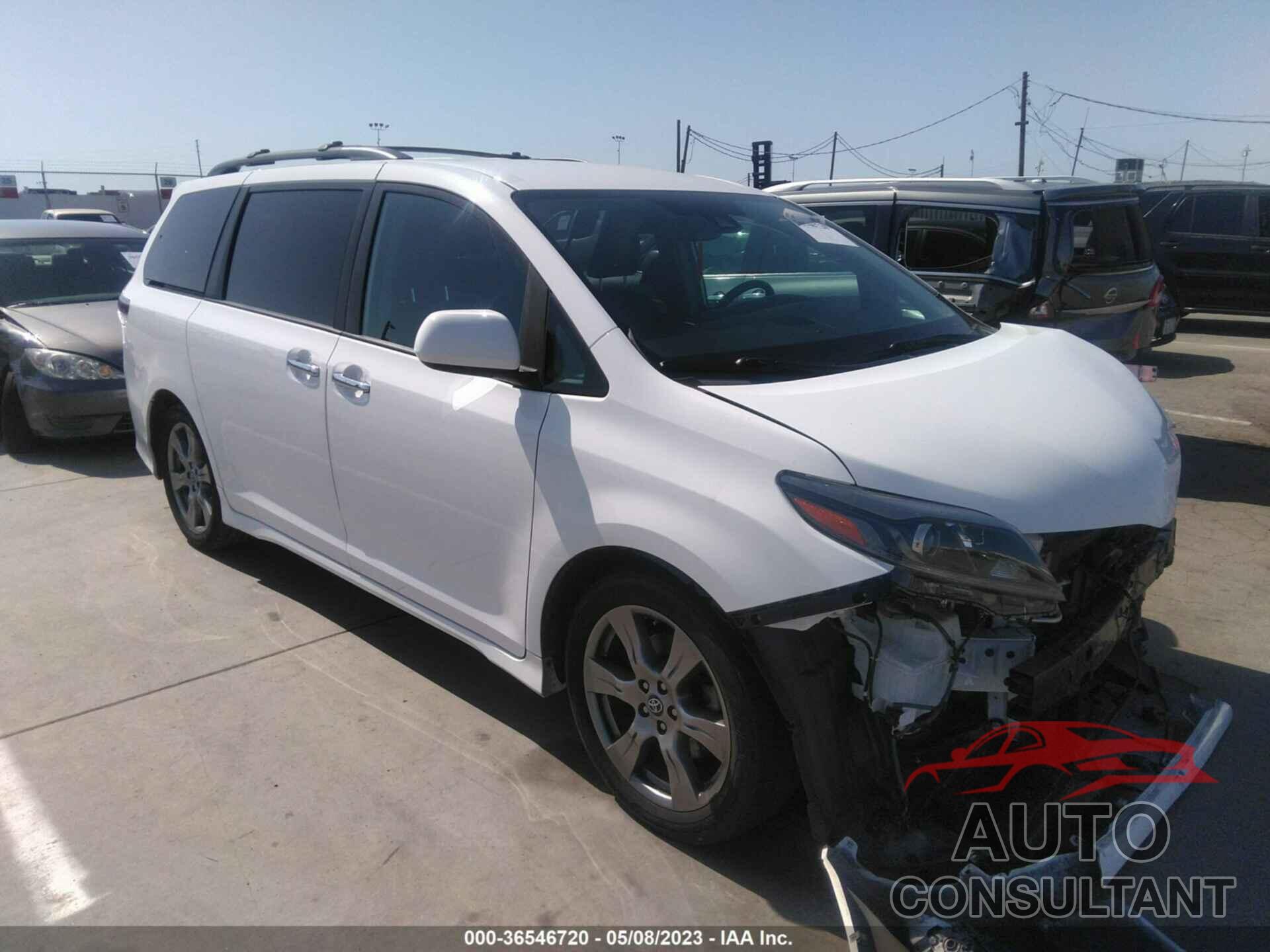 TOYOTA SIENNA 2019 - 5TDXZ3DC8KS974660