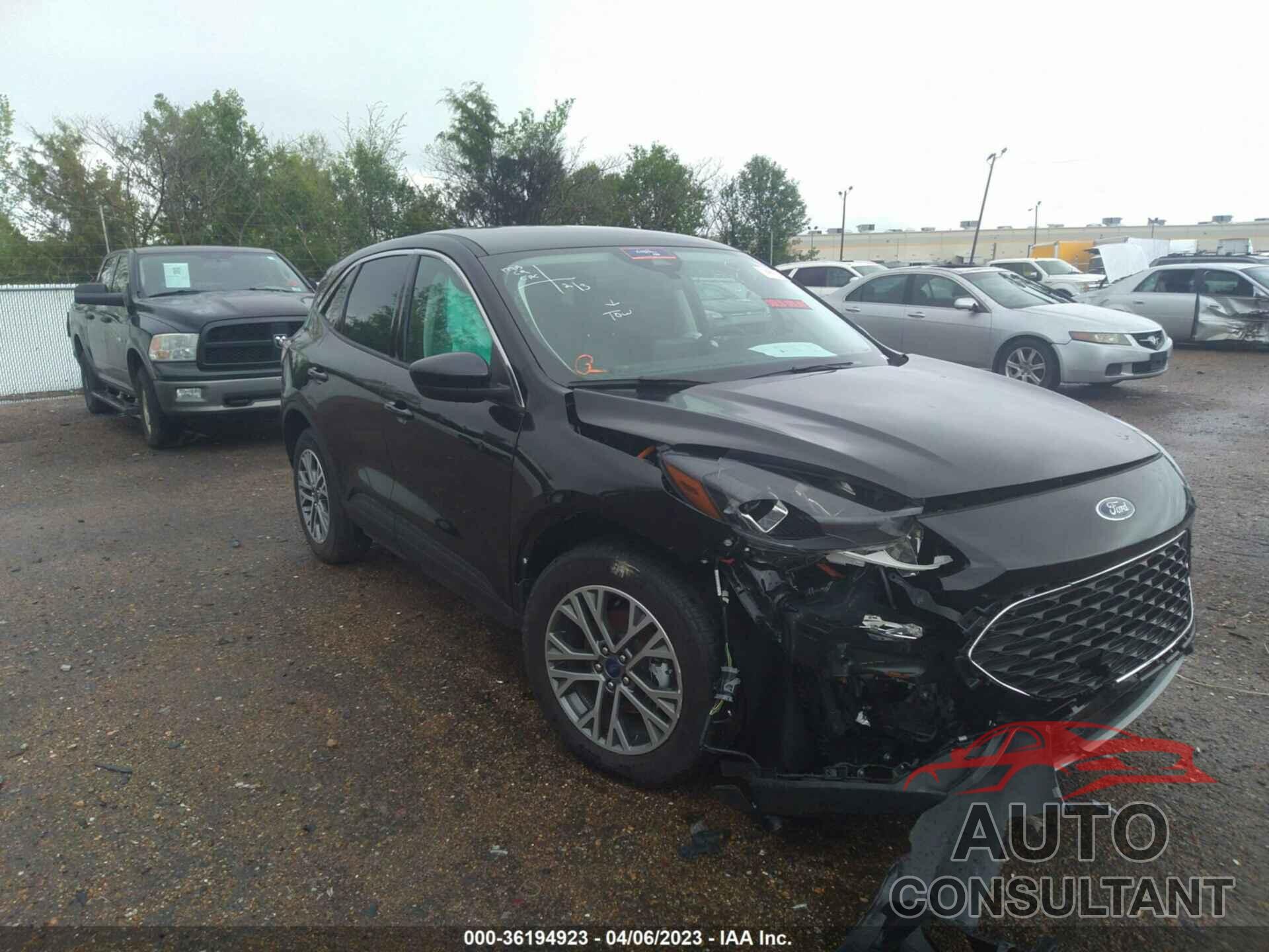 FORD ESCAPE 2022 - 1FMCU0CZ2NUB47105