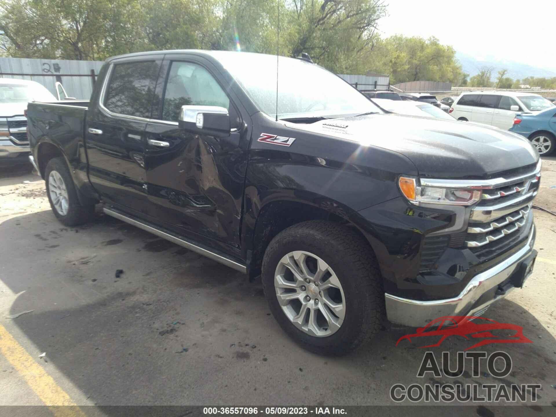 CHEVROLET SILVERADO 1500 2023 - 1GCUDGE81PZ137824