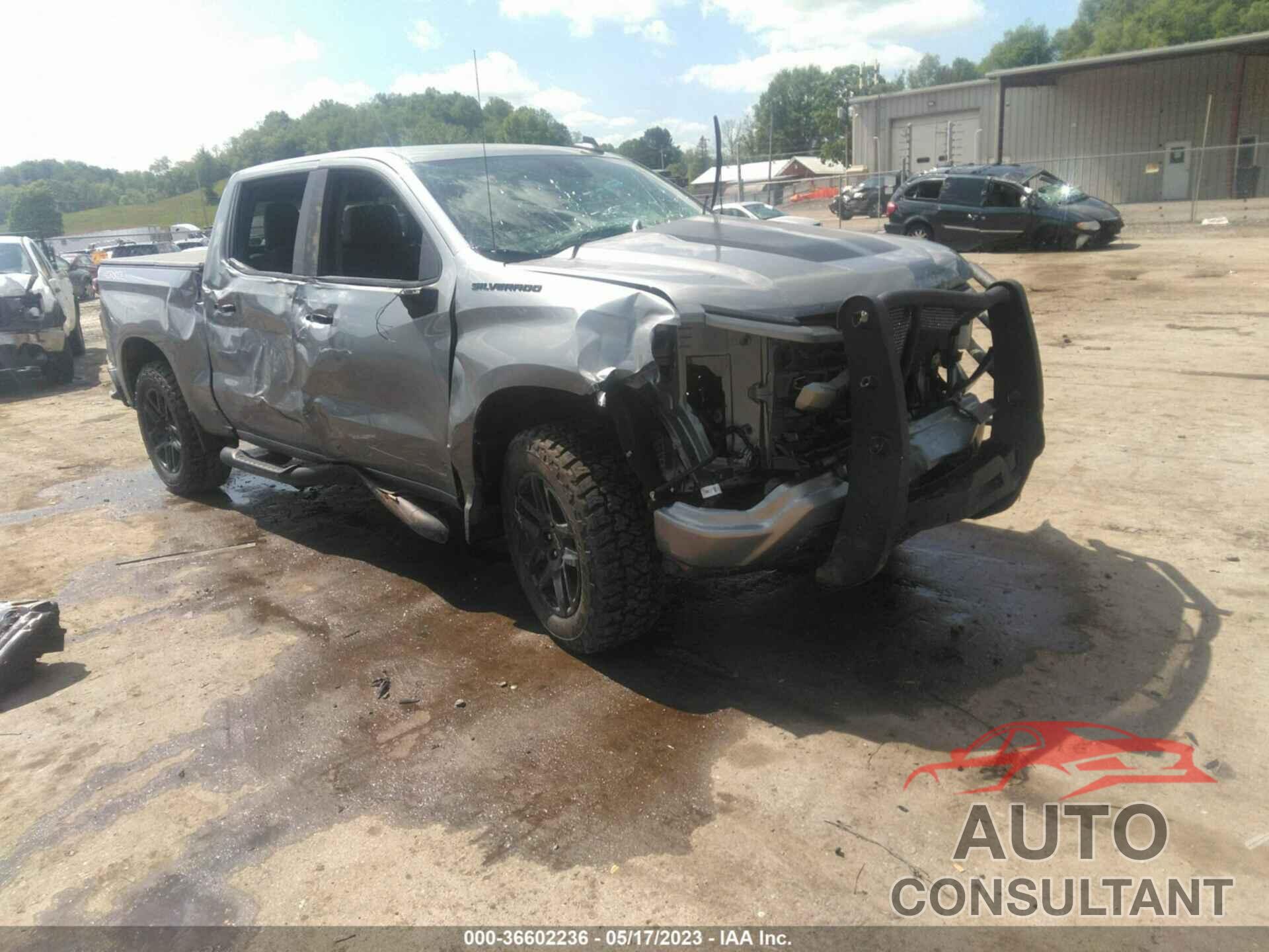CHEVROLET SILVERADO 1500 2023 - 1GCUDEED7PZ150031