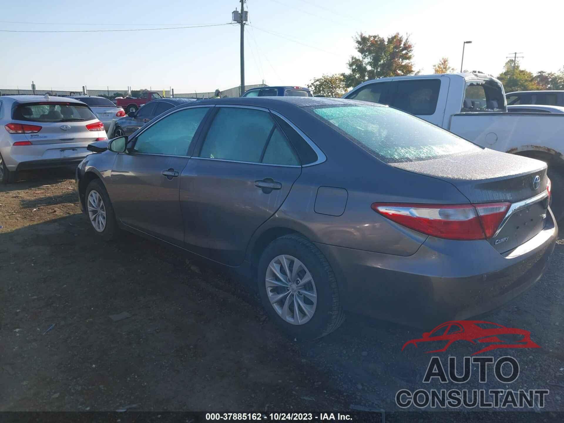 TOYOTA CAMRY 2016 - 4T4BF1FK2GR583939