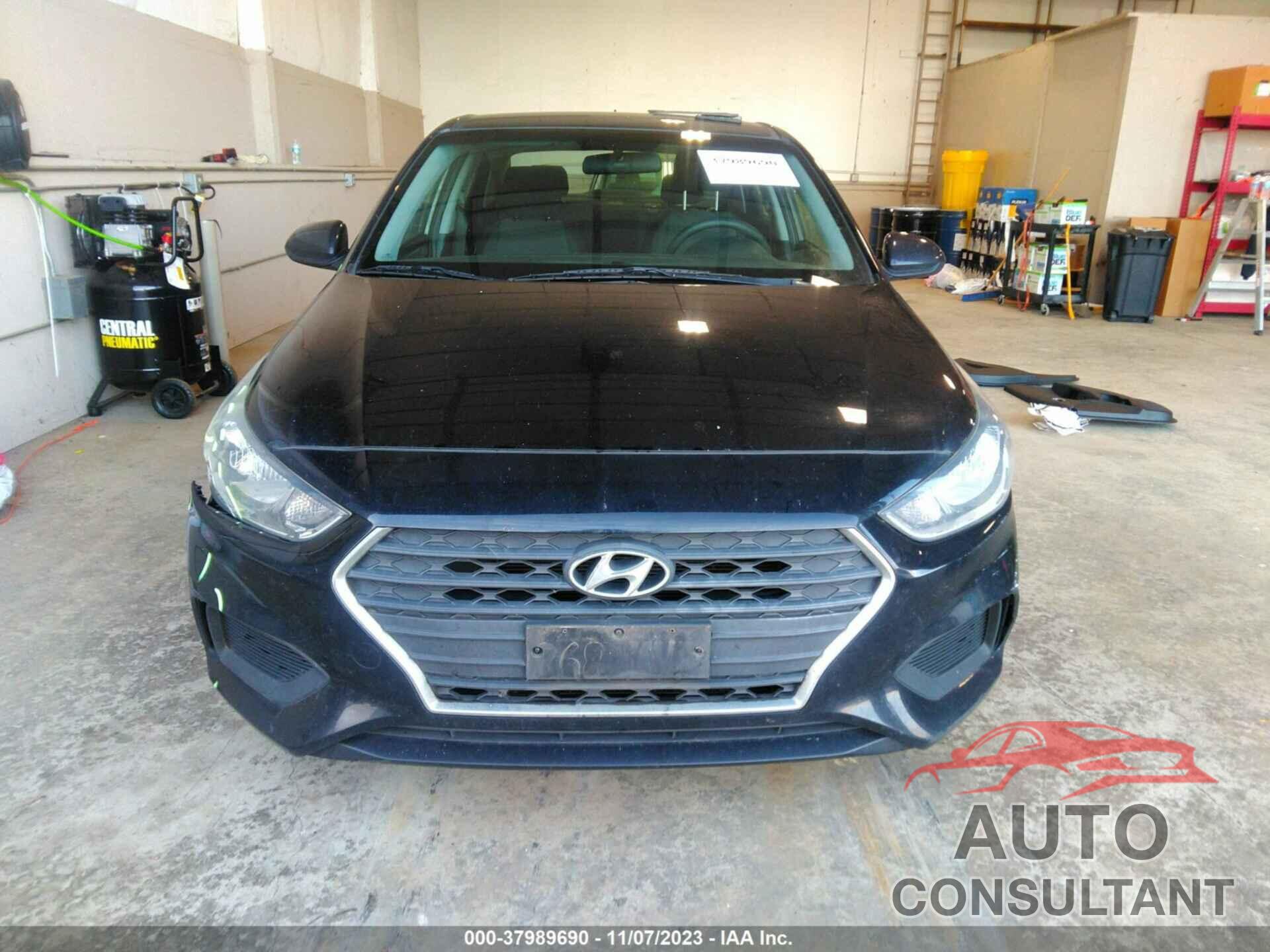 HYUNDAI ACCENT 2018 - 3KPC24A31JE012819