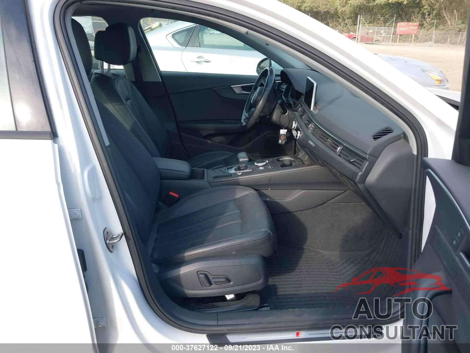 AUDI A4 2017 - WAUDNAF44HN045148