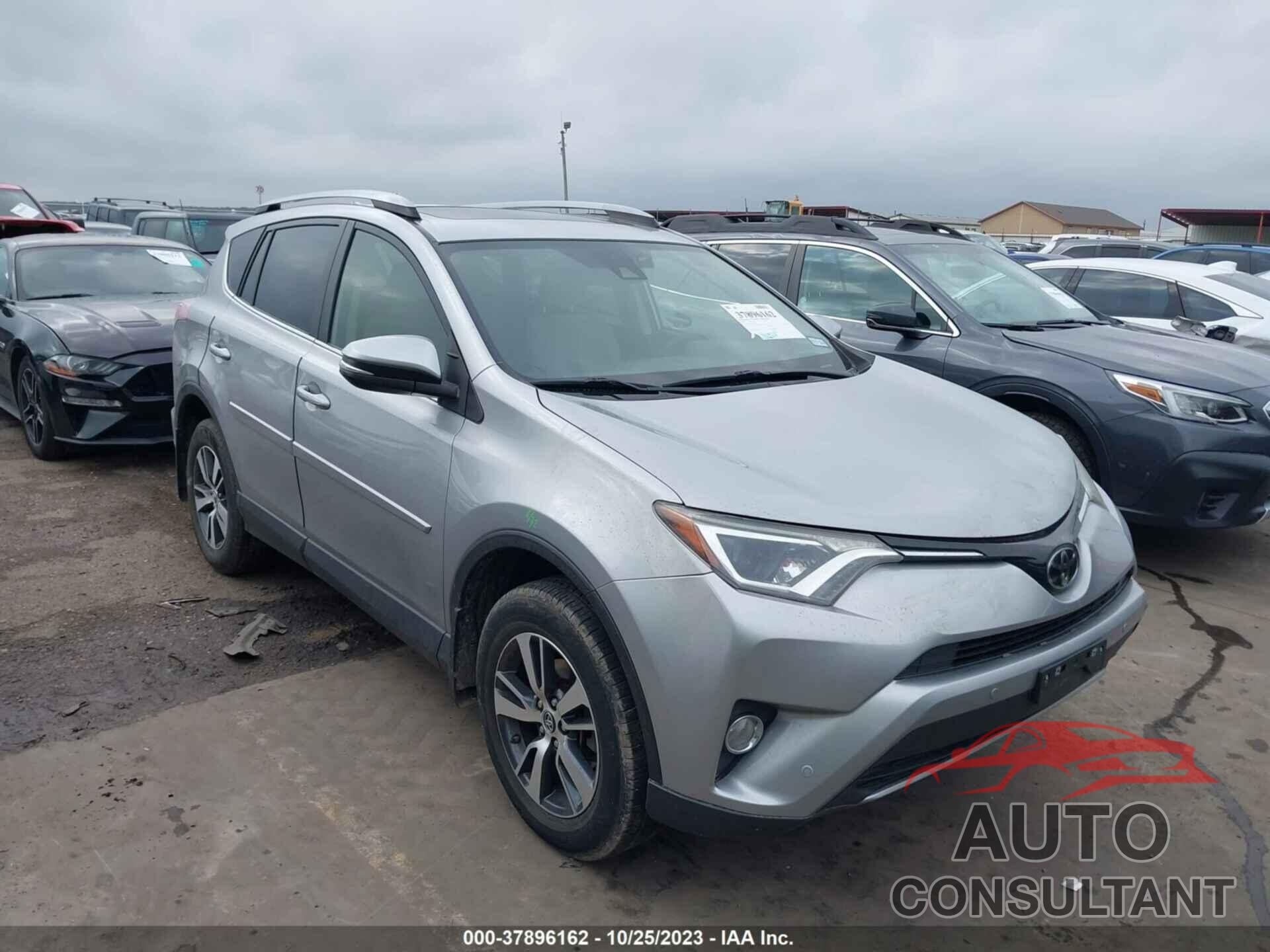 TOYOTA RAV4 2018 - JTMWFREV8JJ202632