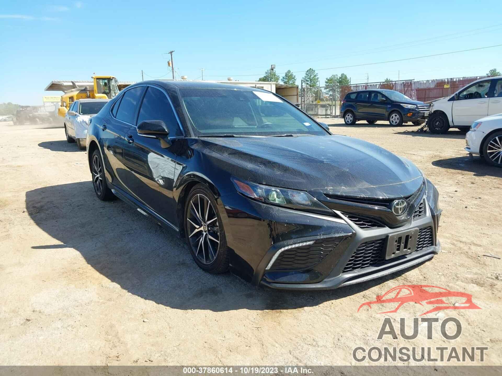 TOYOTA CAMRY 2022 - 4T1G11AK2NU656312