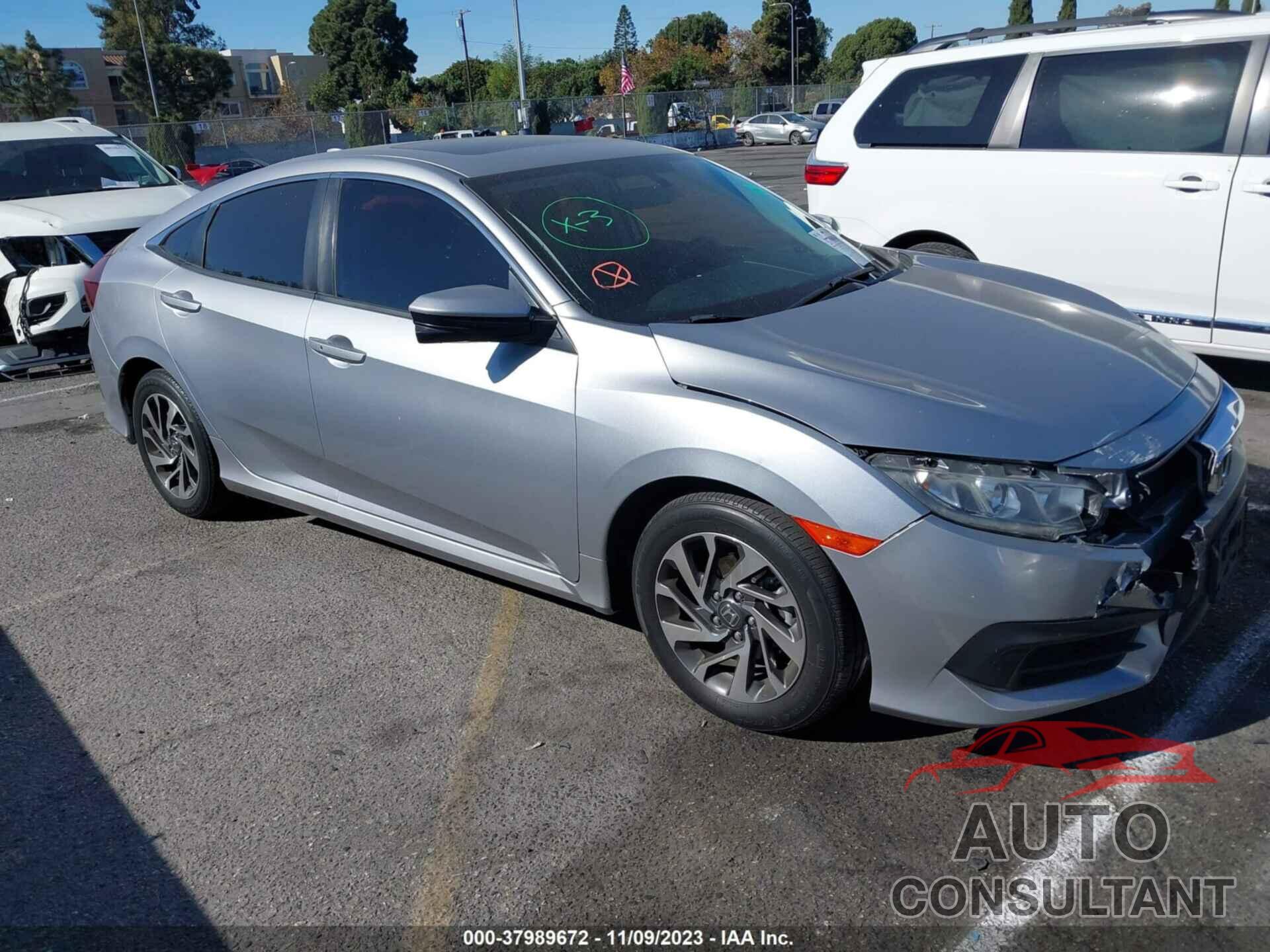 HONDA CIVIC 2018 - 2HGFC2F78JH606937