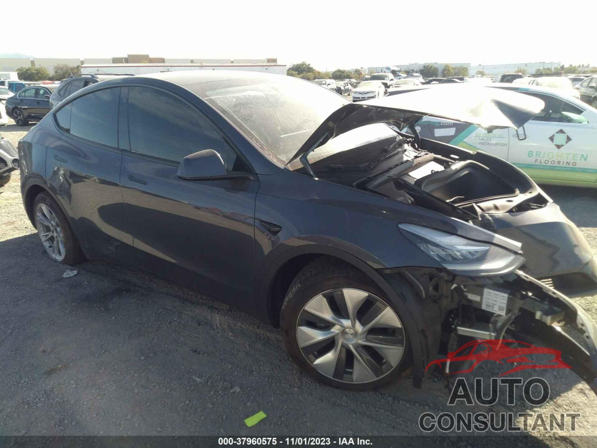 TESLA MODEL Y 2023 - 7SAYGDEE0PA127045