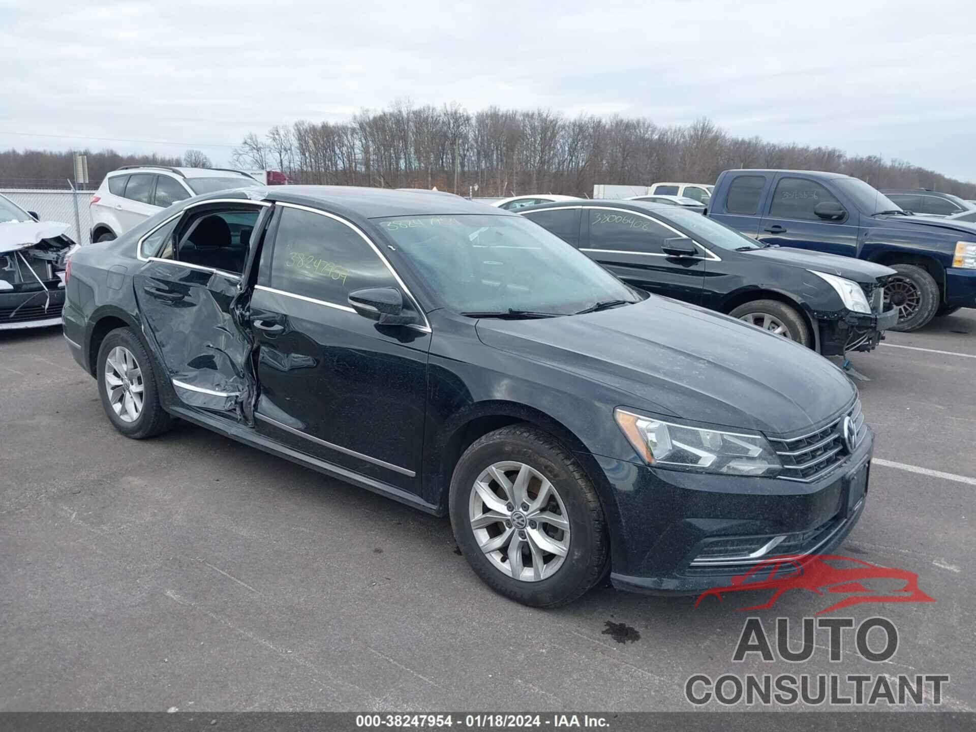 VOLKSWAGEN PASSAT 2016 - 1VWAT7A32GC030152
