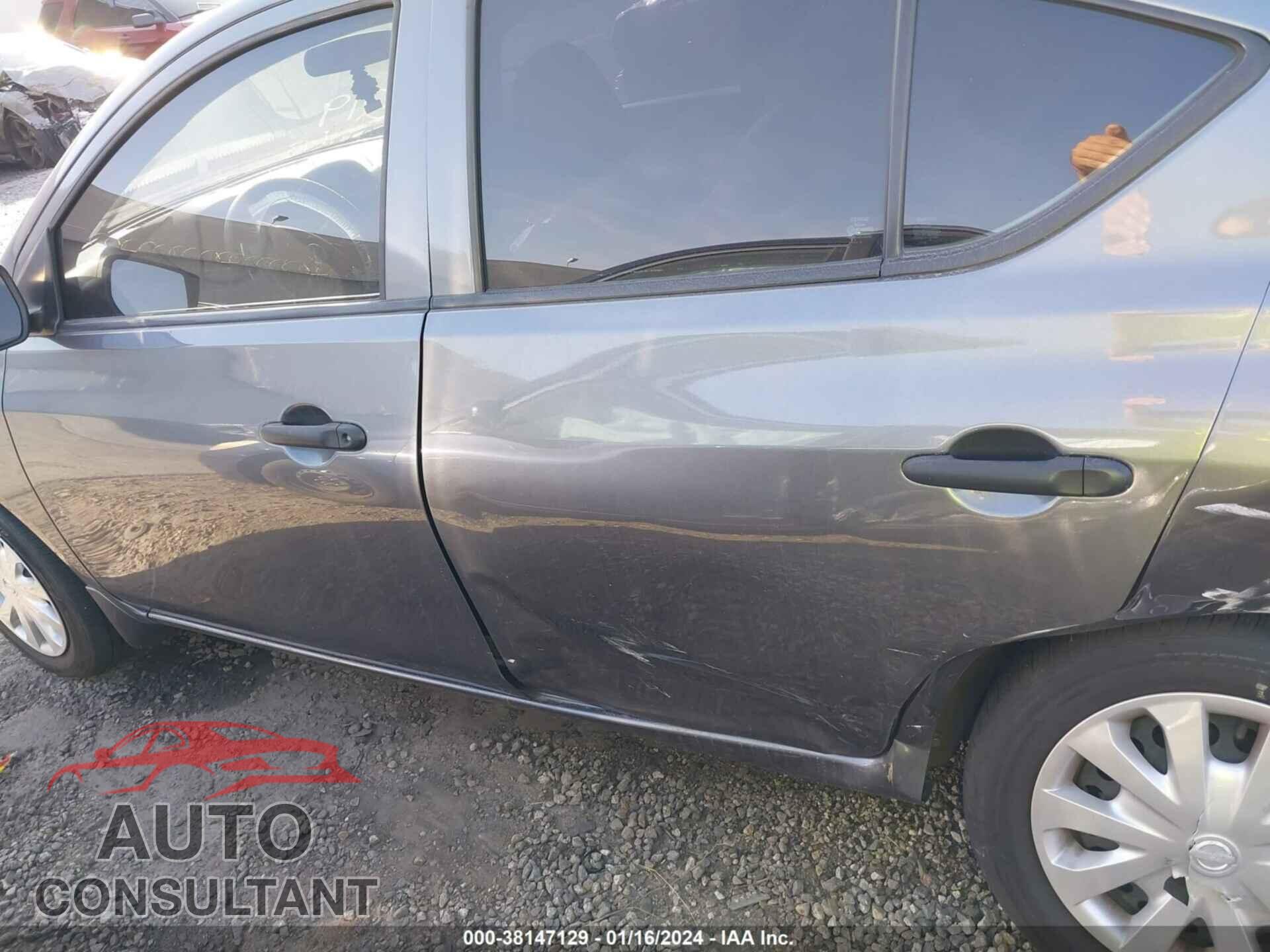 NISSAN VERSA 2019 - 3N1CN7AP3KL871499