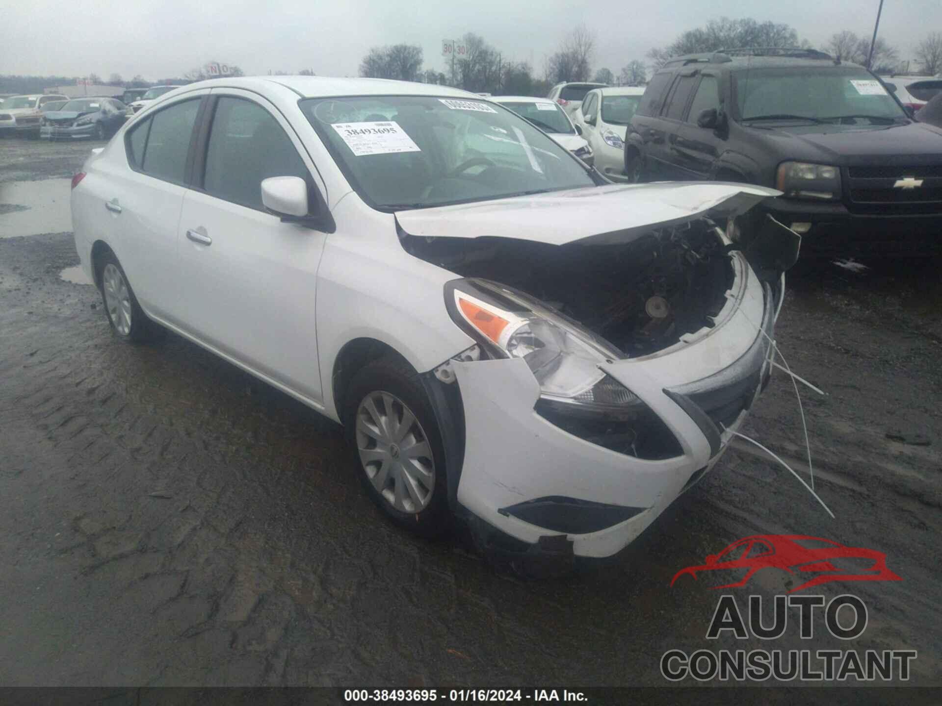 NISSAN VERSA 2017 - 3N1CN7AP3HL803101