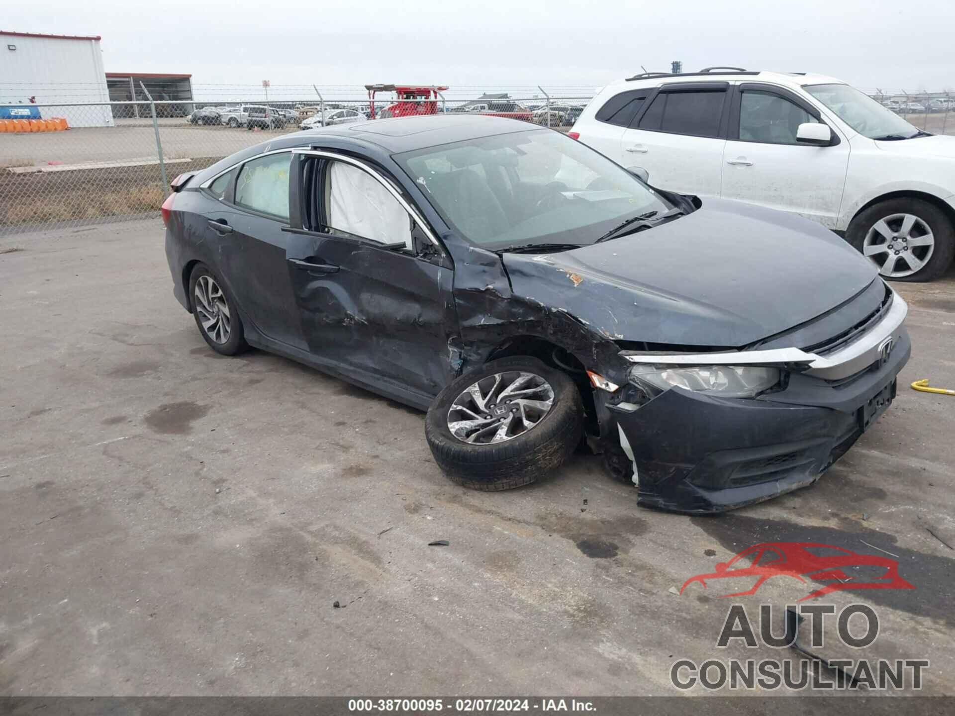 HONDA CIVIC SEDAN 2016 - 19XFC2F7XGE018847