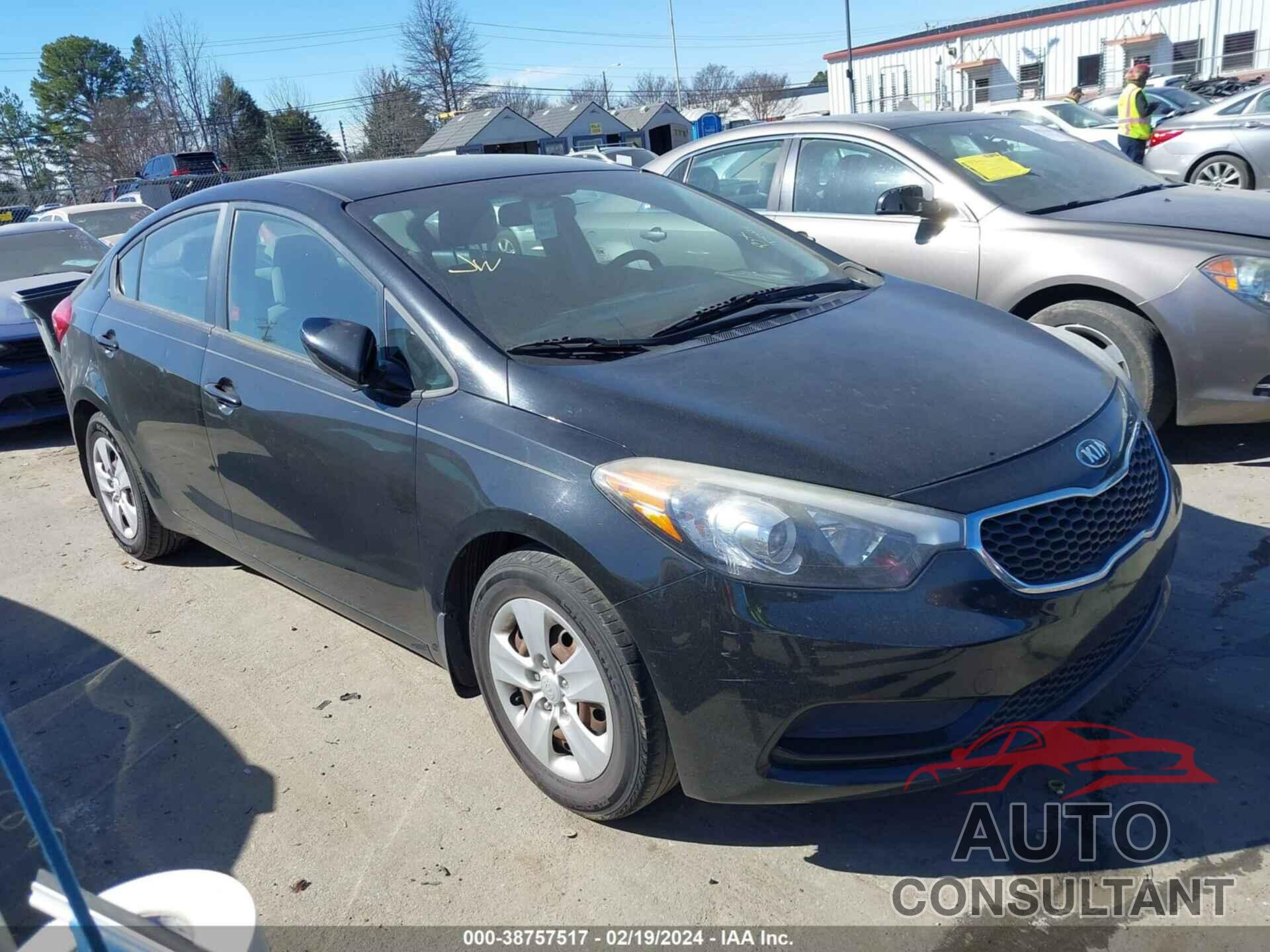 KIA FORTE 2016 - KNAFK4A6XG5483361