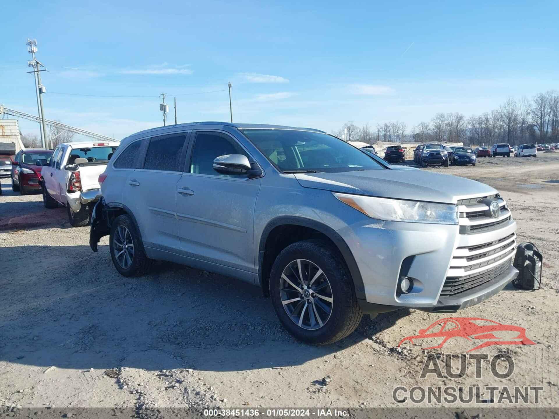 TOYOTA HIGHLANDER 2017 - 5TDJZRFH1HS471885