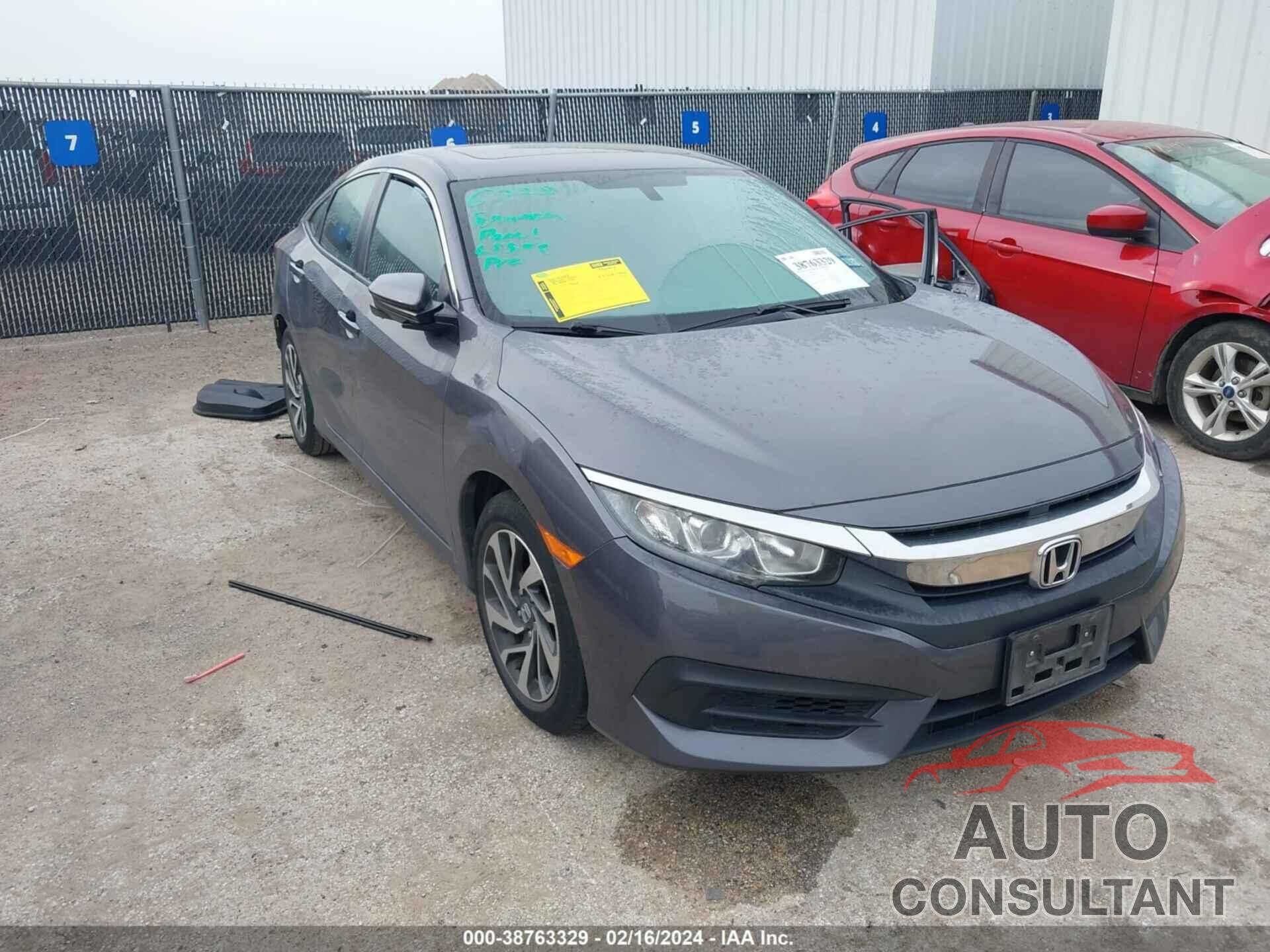 HONDA CIVIC 2018 - 2HGFC2F74JH502901