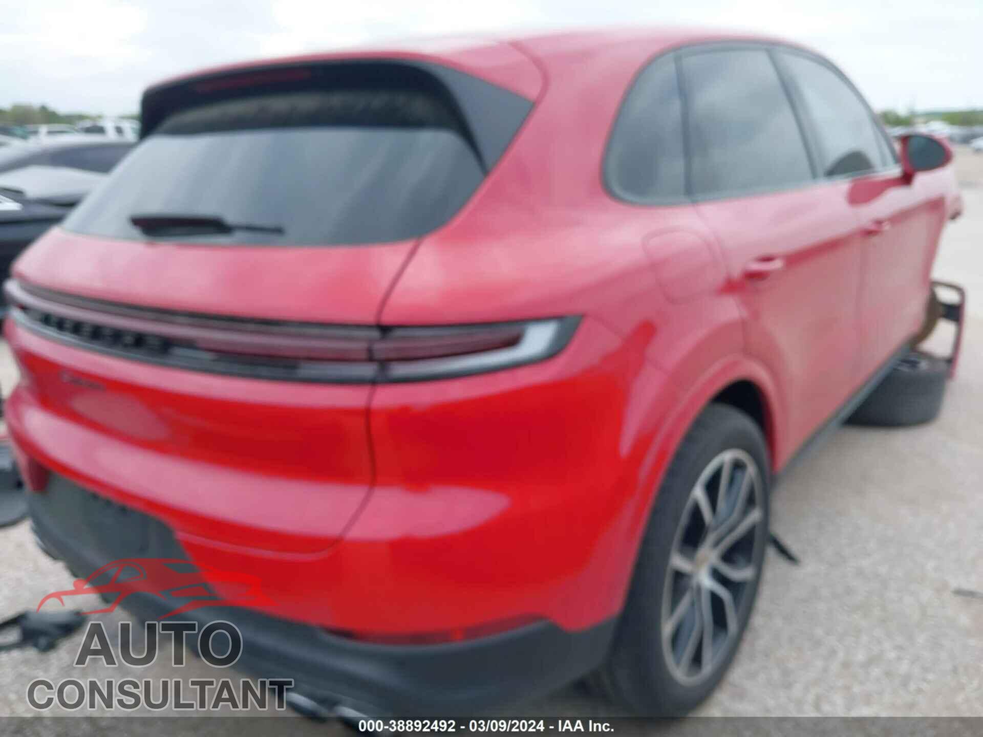 PORSCHE CAYENNE 2024 - WP1AA2AY5RDA02039